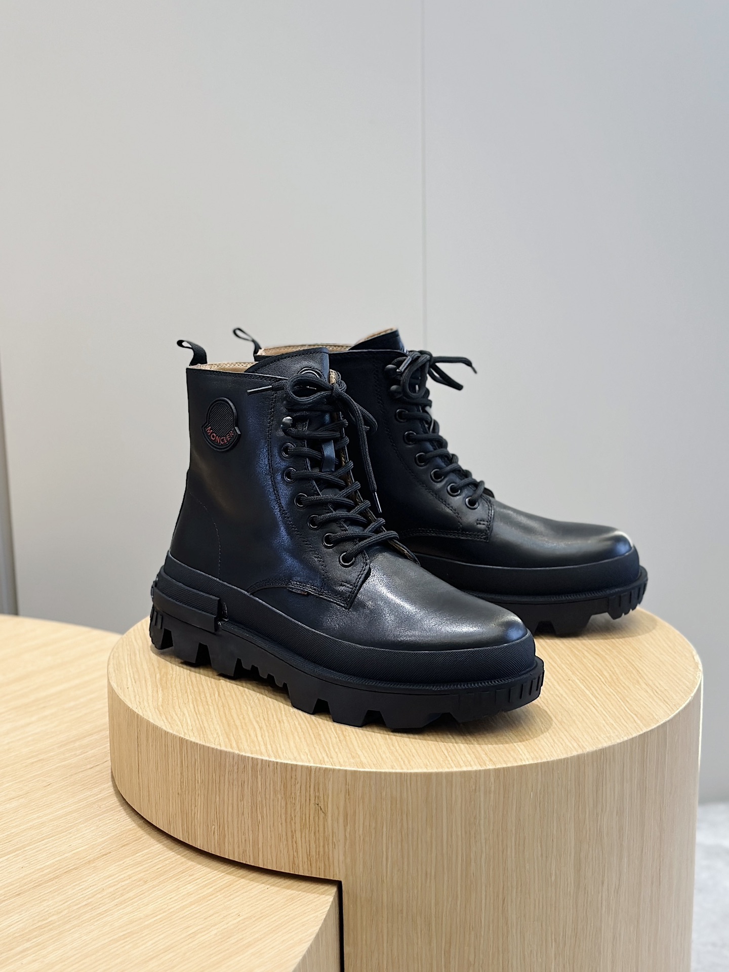 Dr. Martens Moncler Male Boots Cow Leather M-l-s