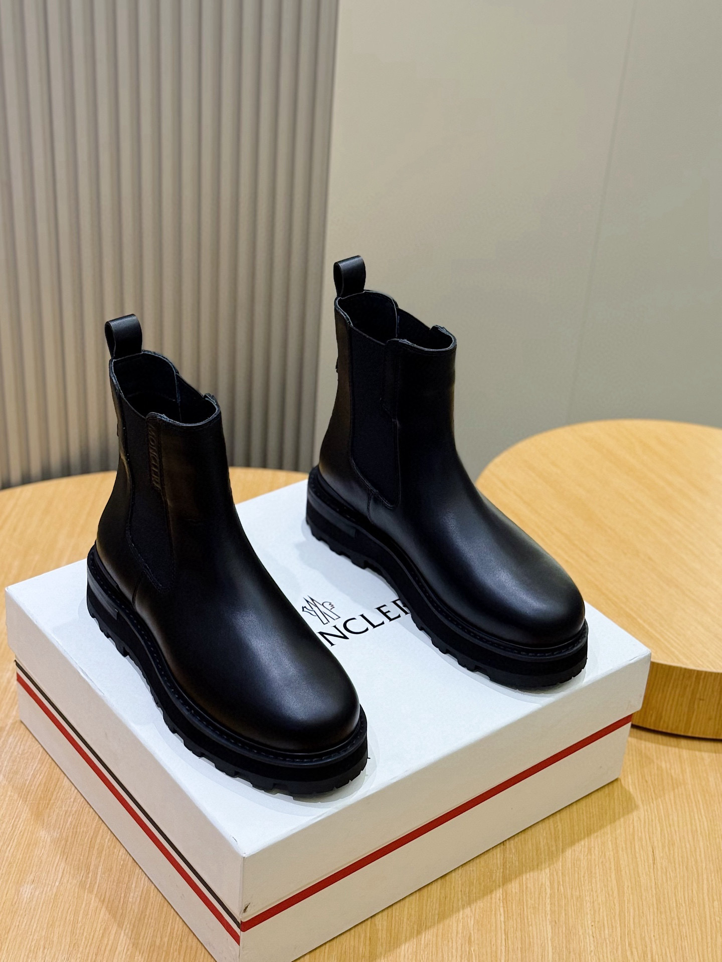 Dr. Martens Moncler Male Boots Cow Leather M-l-s