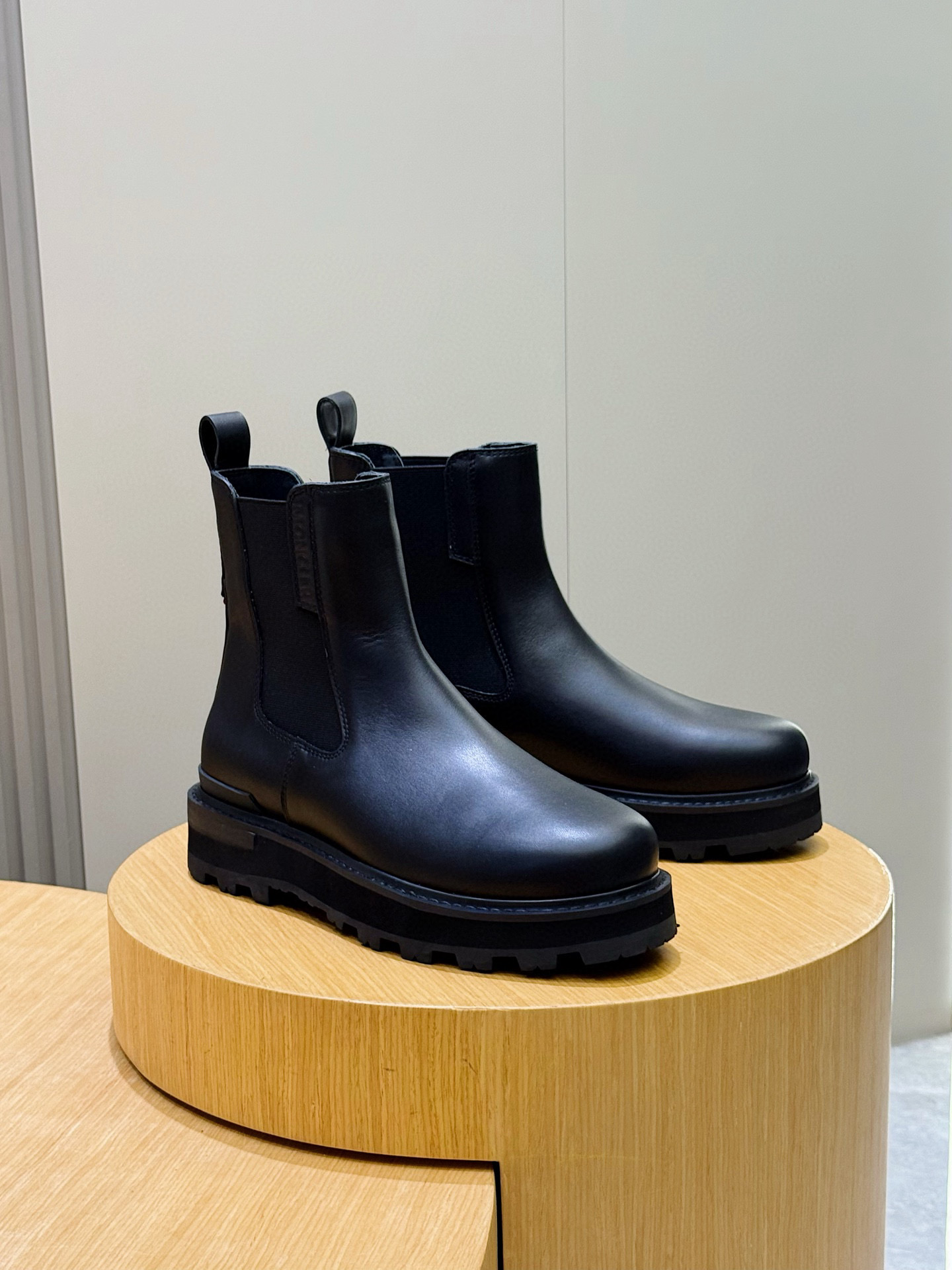 Dr. Martens Moncler Male Boots Cow Leather M-l-s