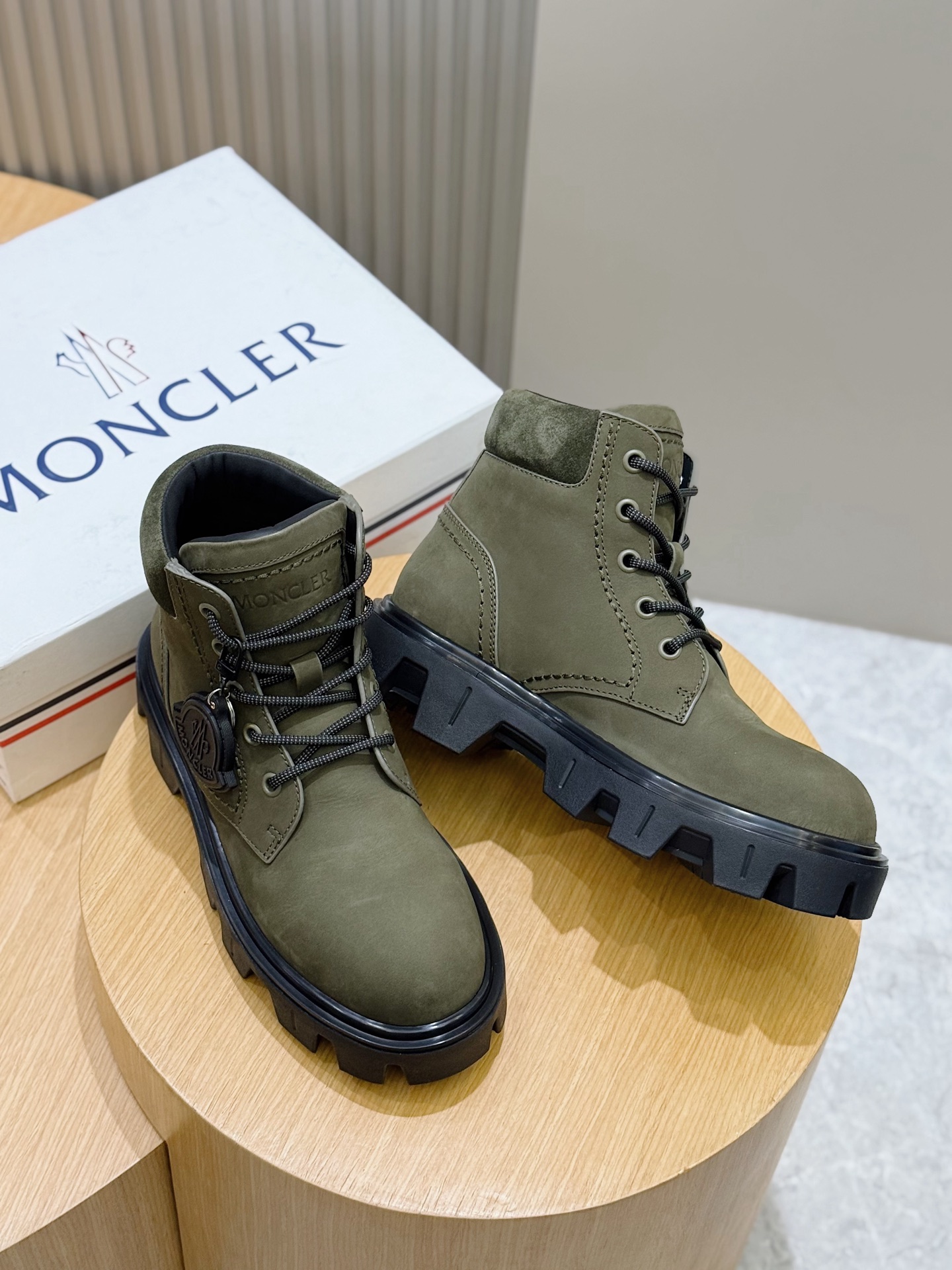 Dr. Martens Moncler Male Boots Cow Leather M-l-s
