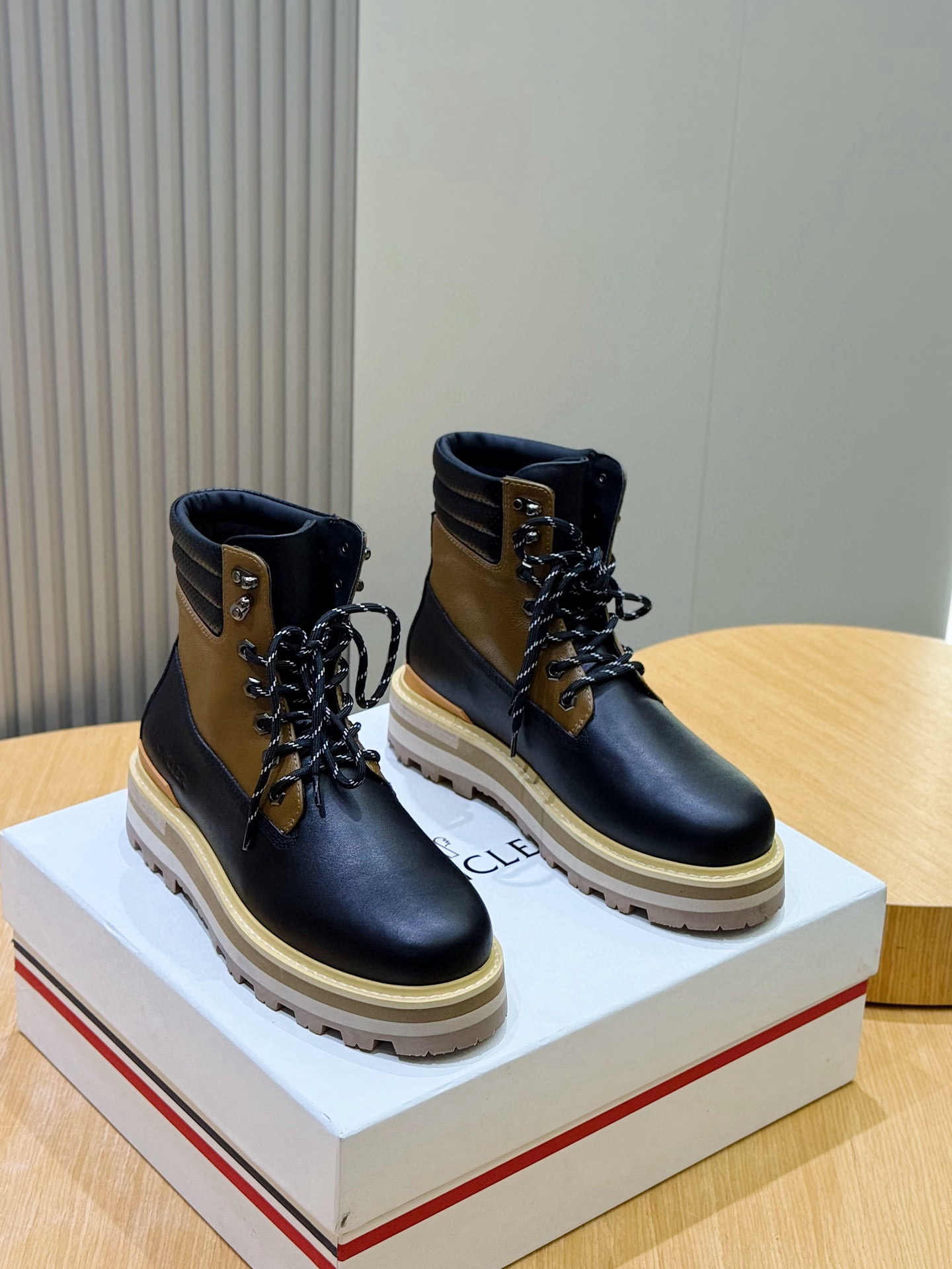 Dr. Martens Moncler Male Boots Cow Leather M-l-s