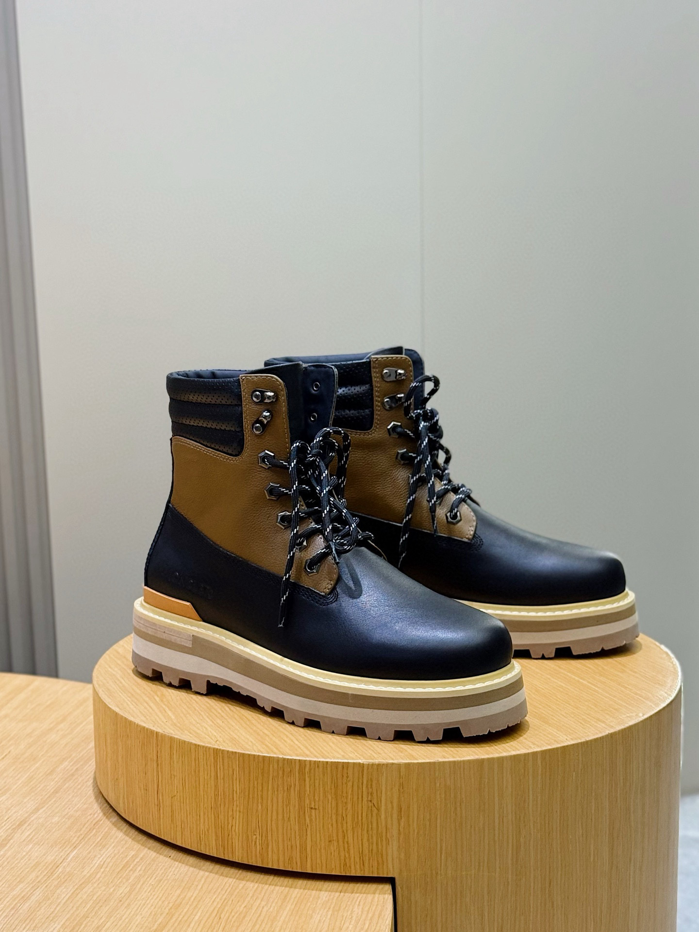 Dr. Martens Moncler Male Boots Cow Leather M-l-s