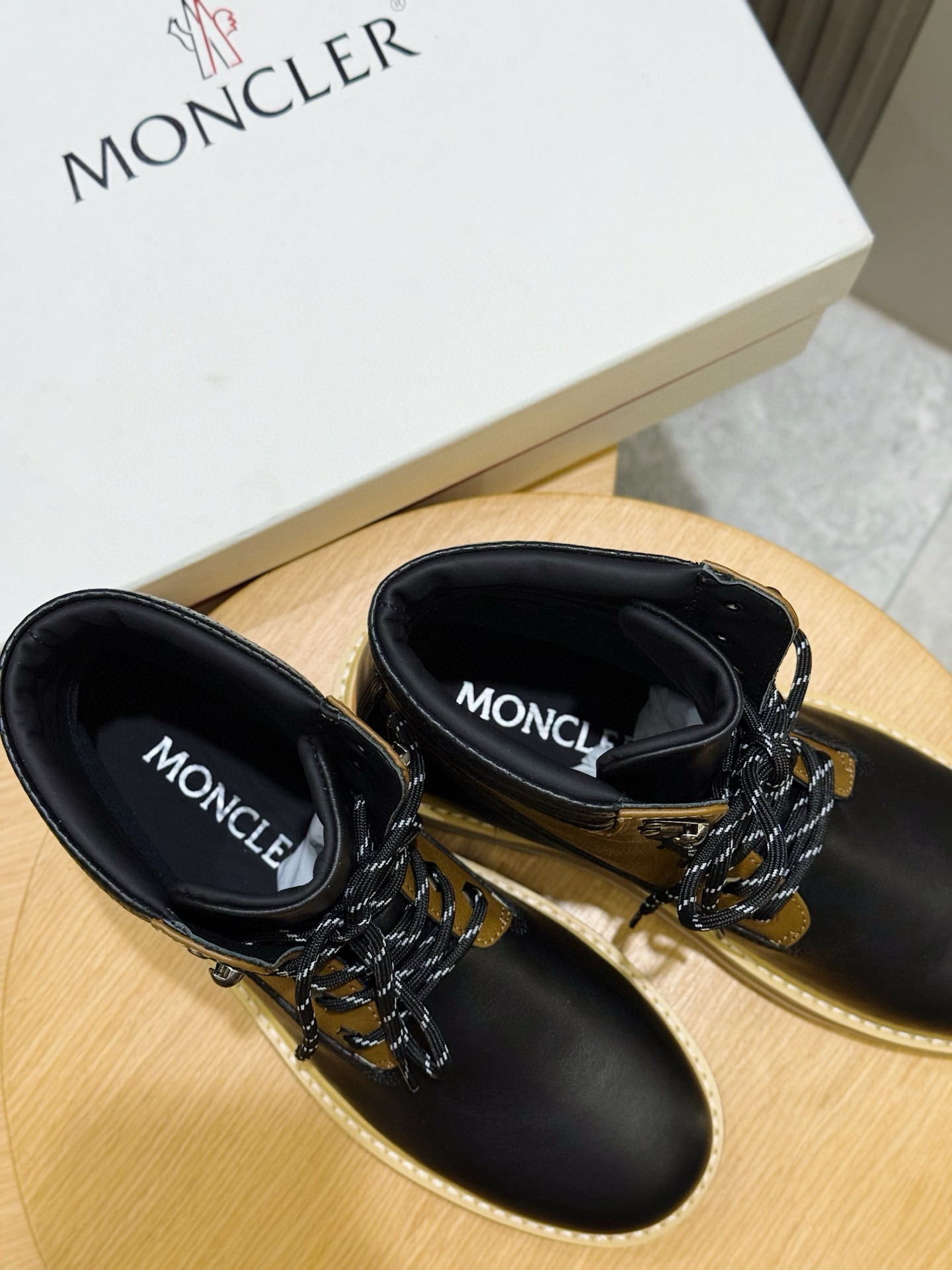 Dr. Martens Moncler Male Boots Cow Leather M-l-s