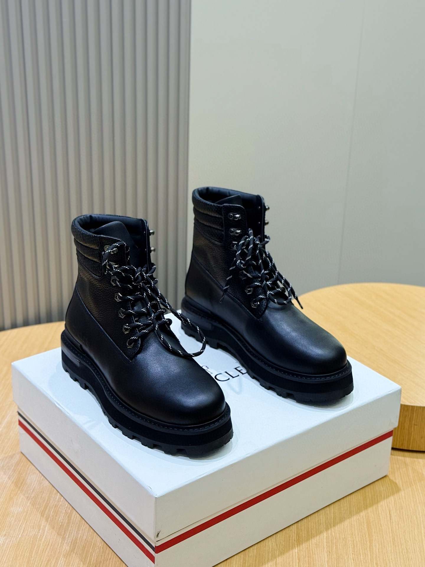 Dr. Martens Moncler Male Boots Cow Leather M-l-s