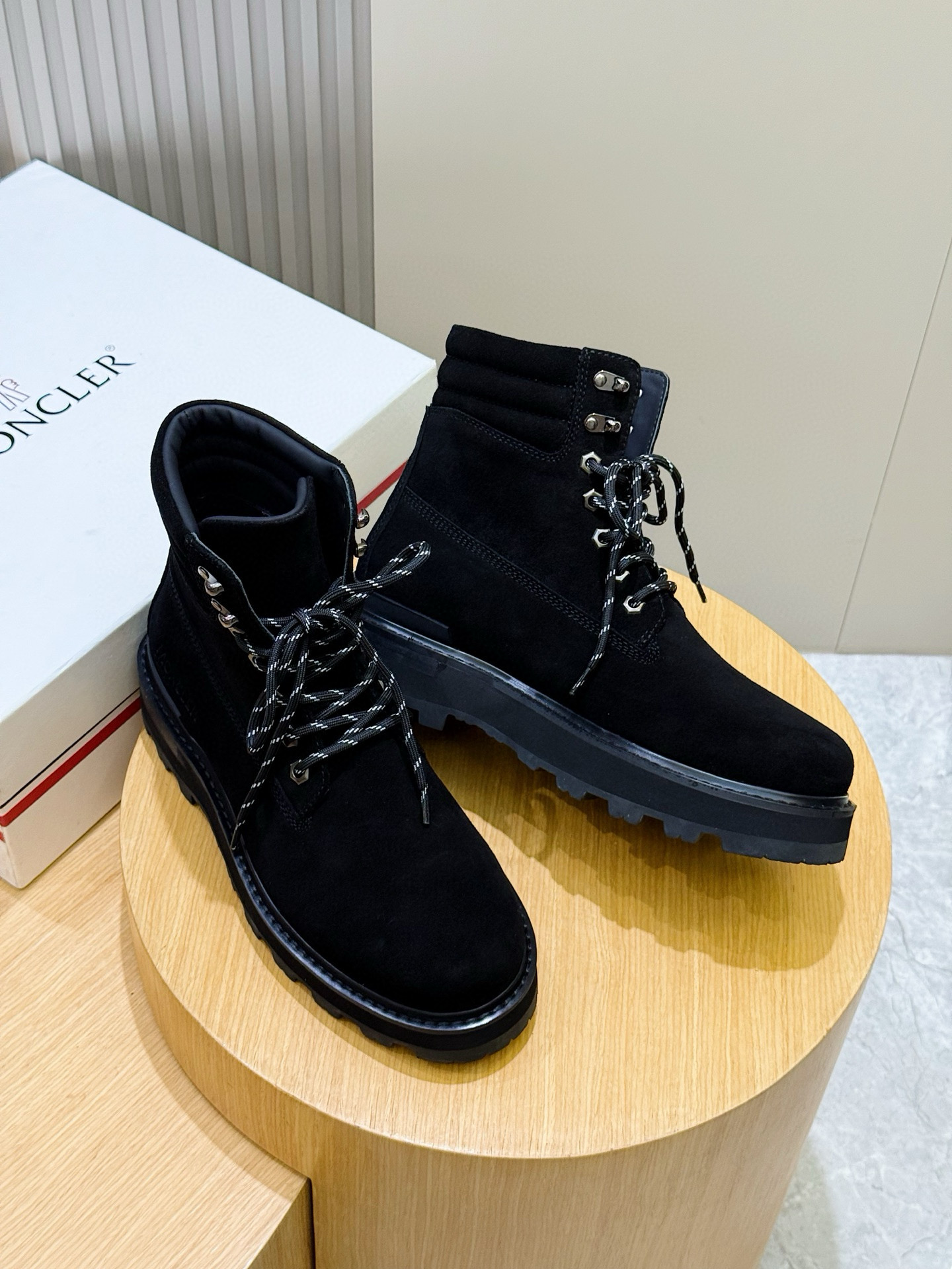 Dr. Martens Moncler Male Boots Cow Leather M-l-s