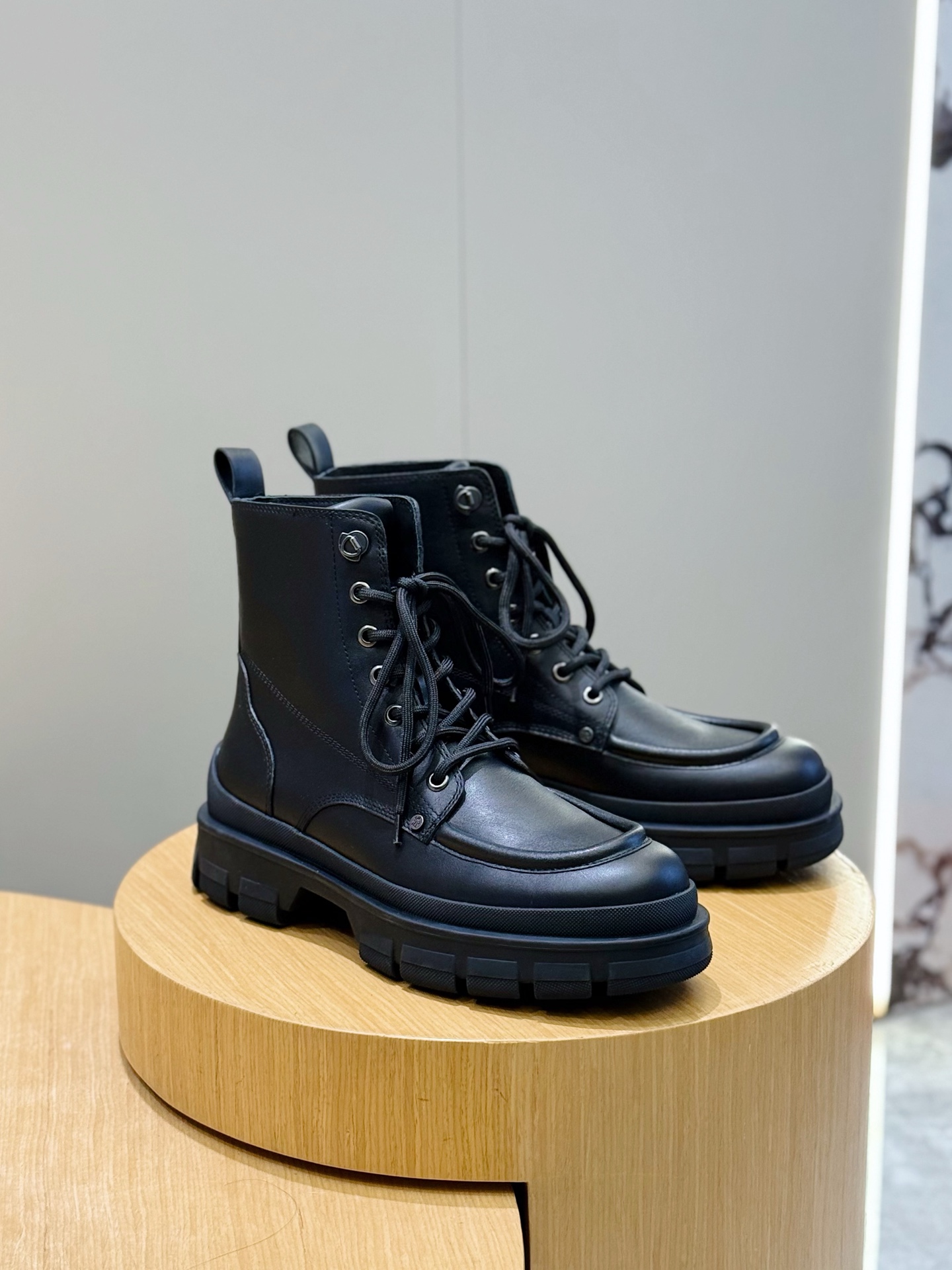 Dr. Martens Moncler Male Boots Cow Leather M-l-s