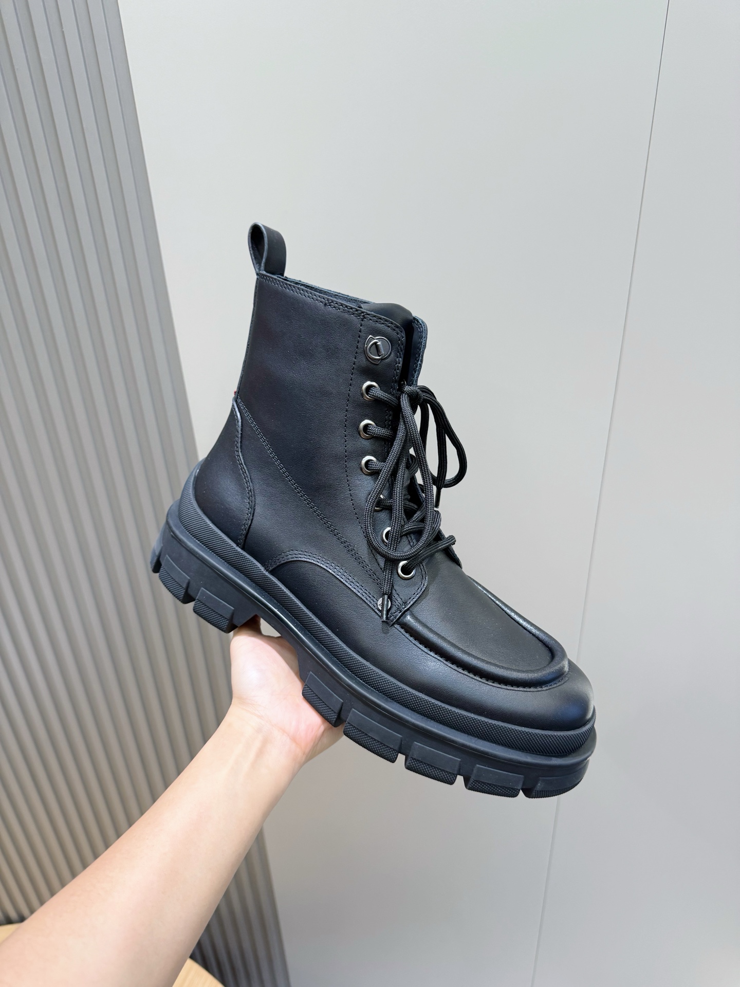 Dr. Martens Moncler Male Boots Cow Leather M-l-s