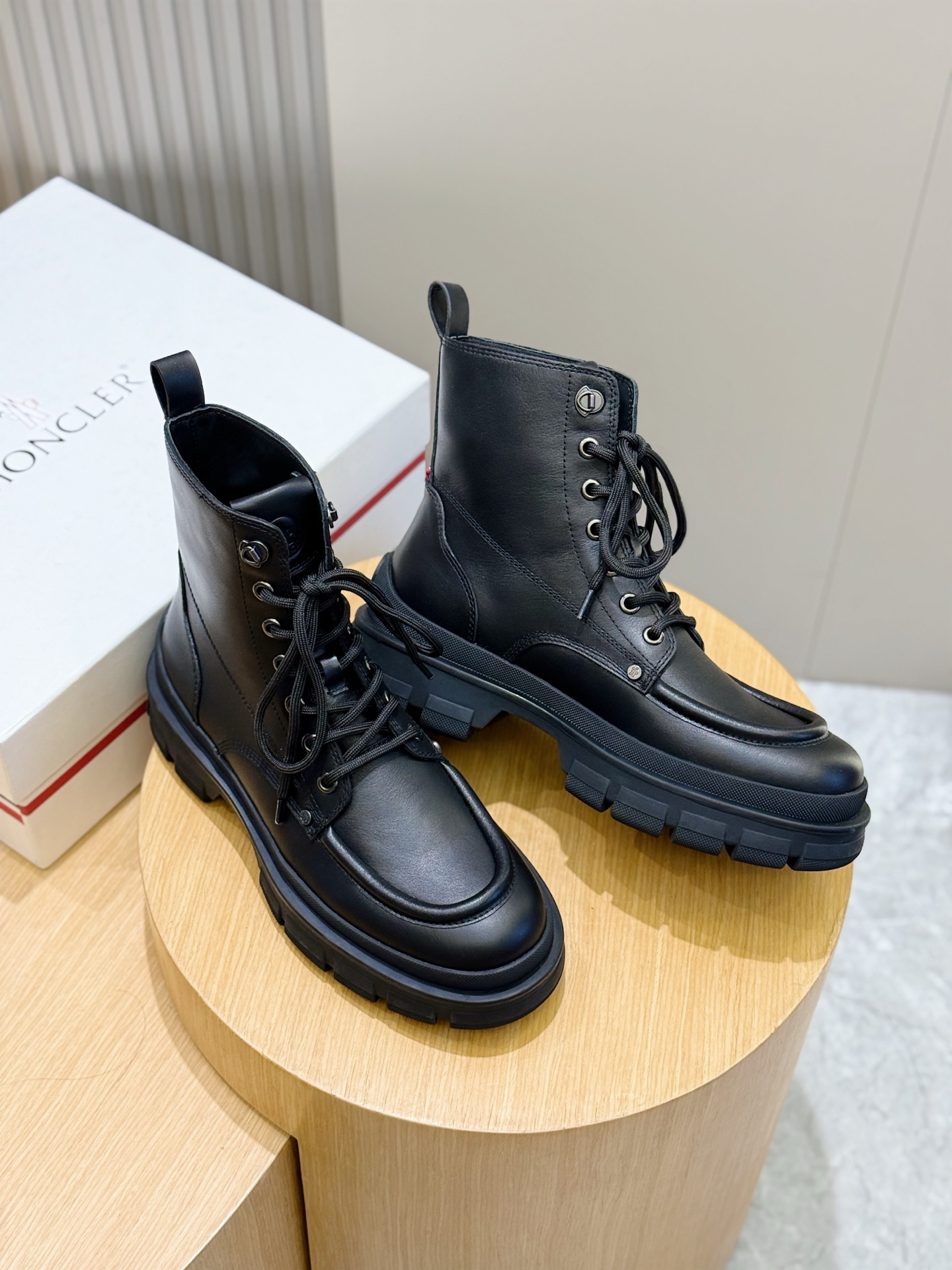 Dr. Martens Moncler Male Boots Cow Leather M-l-s