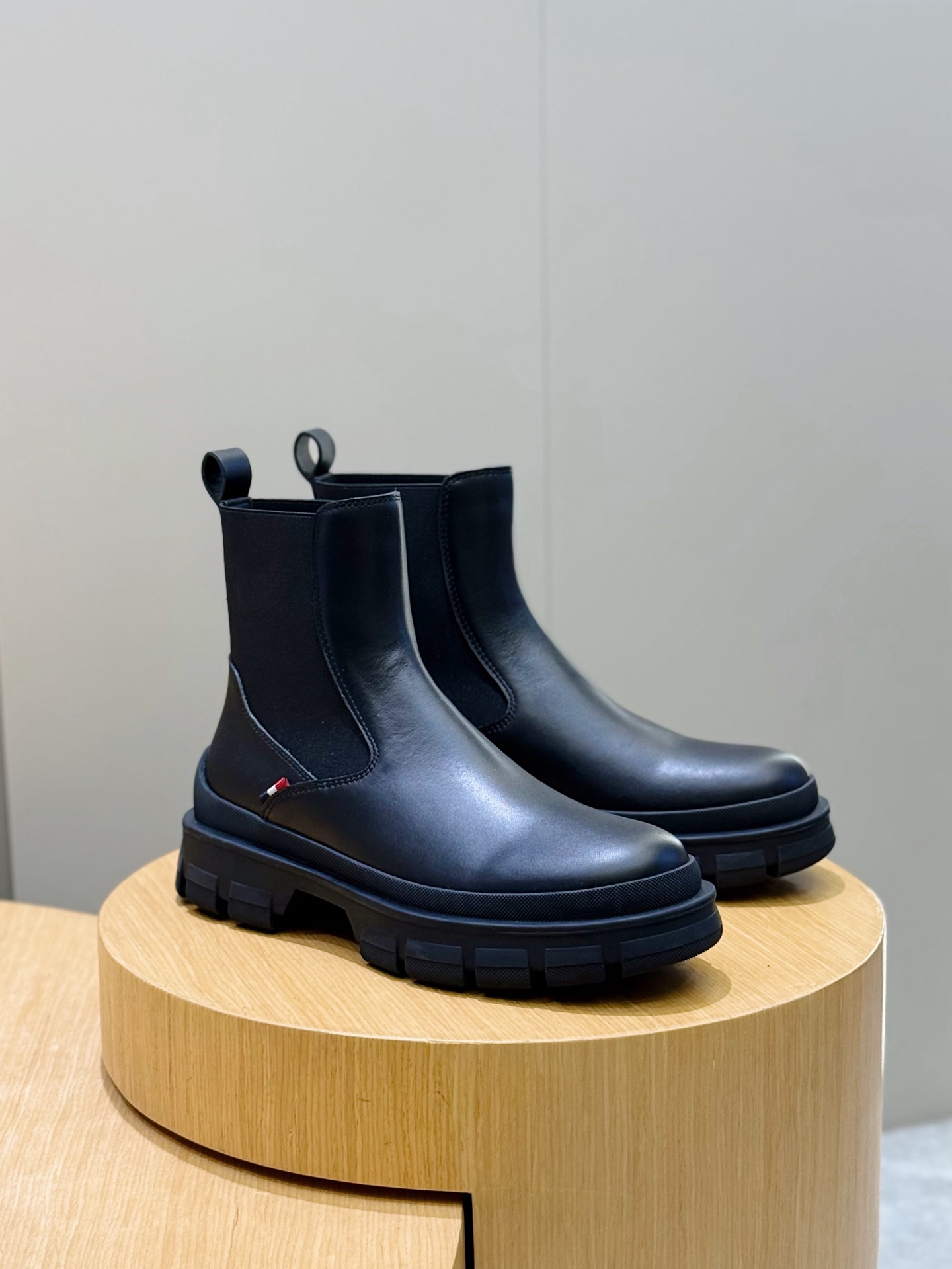 Dr. Martens Moncler Male Boots Cow Leather M-l-s
