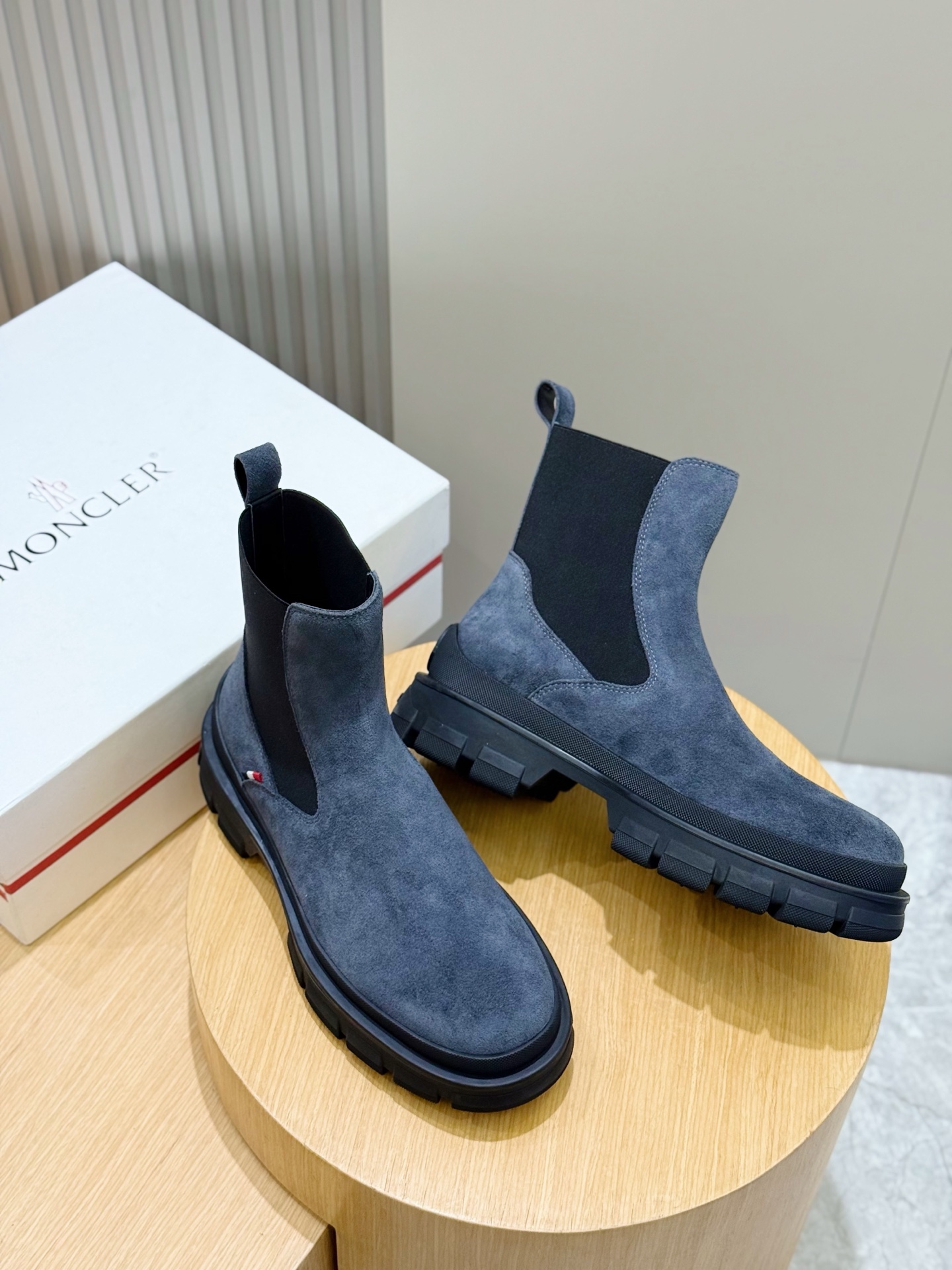 Dr. Martens Moncler Male Boots Cow Leather M-l-s