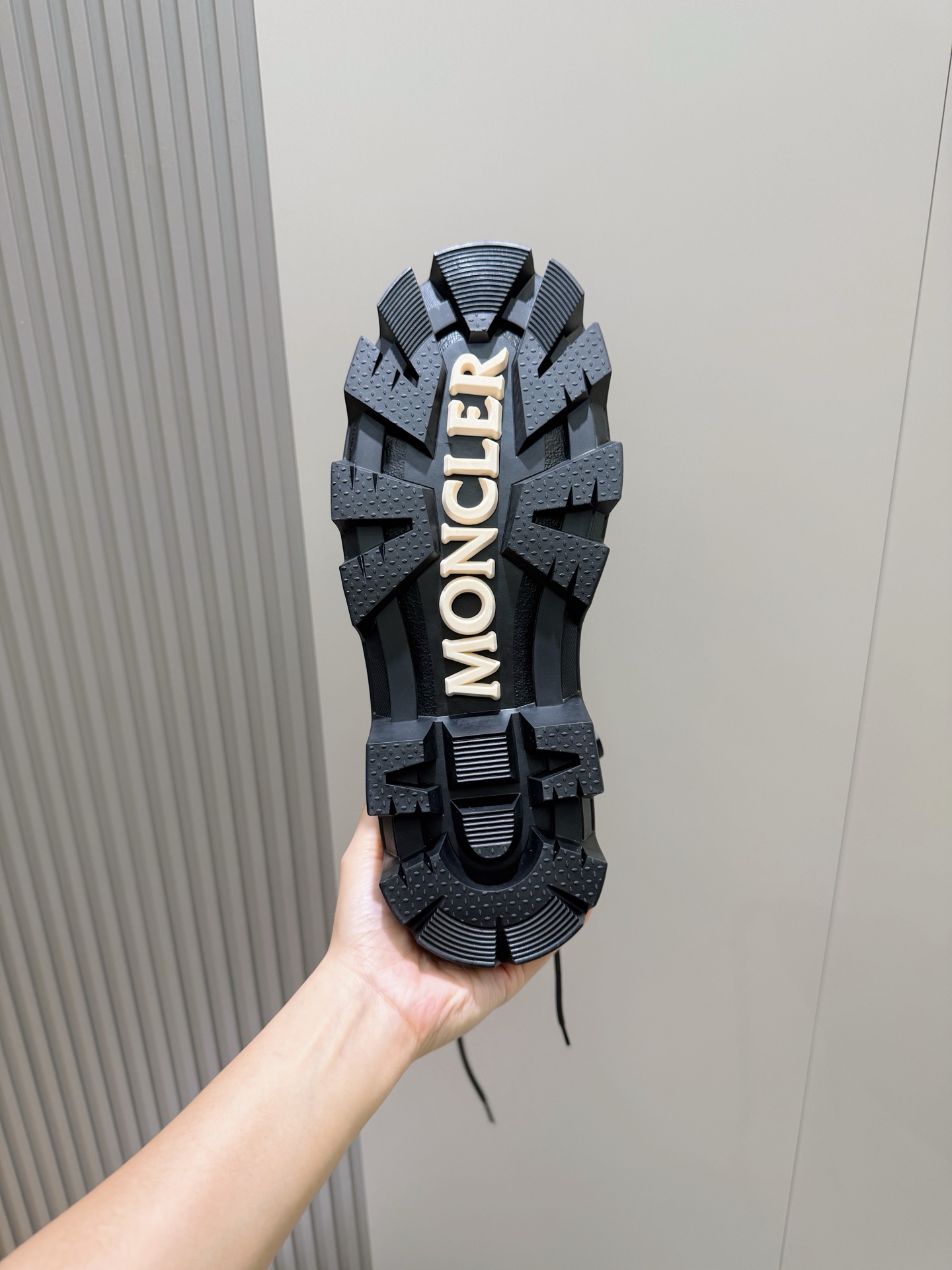 Dr. Martens Male Boots Cow Leather M-l-s