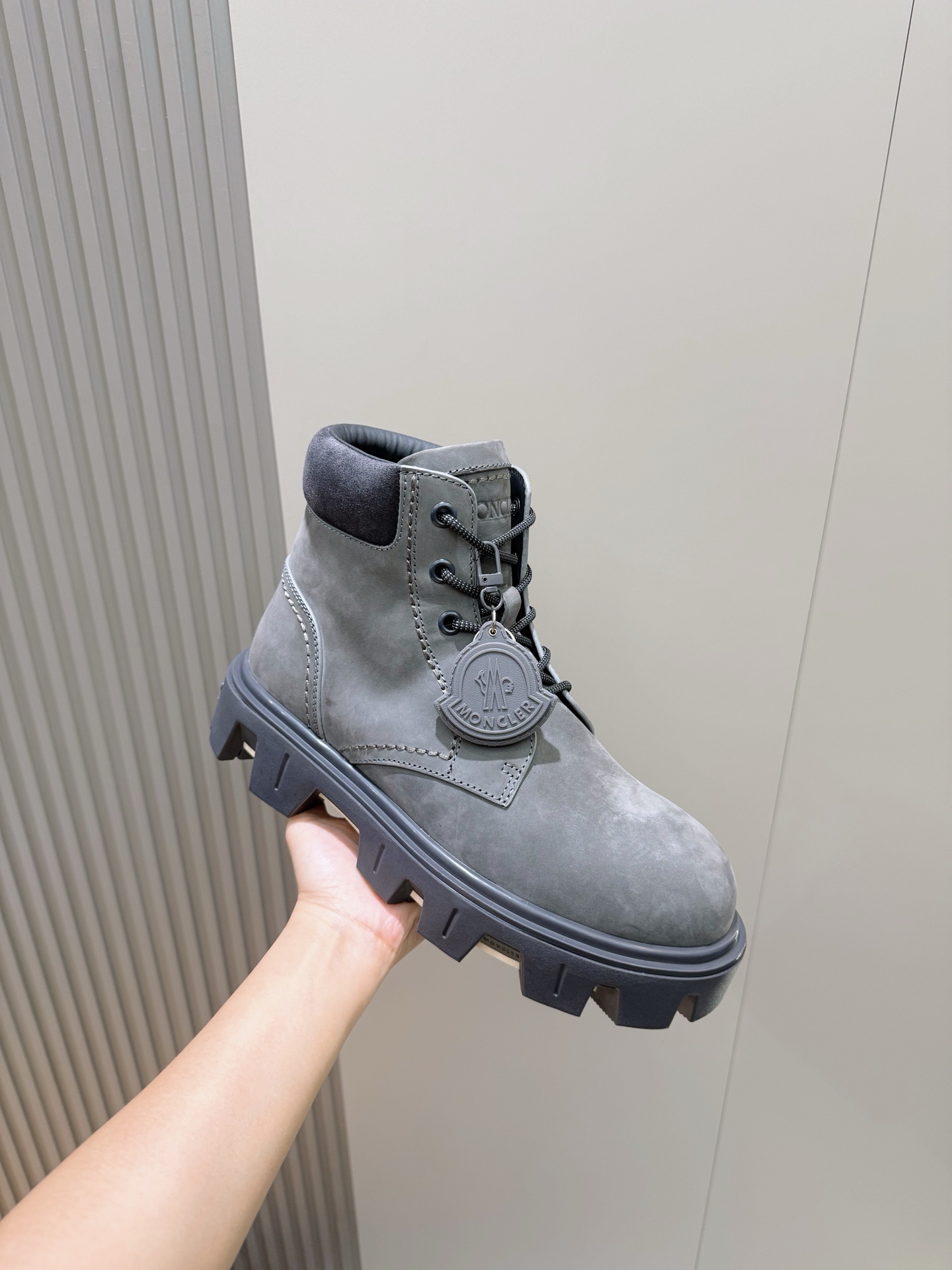 Dr. Martens Male Boots Cow Leather M-l-s