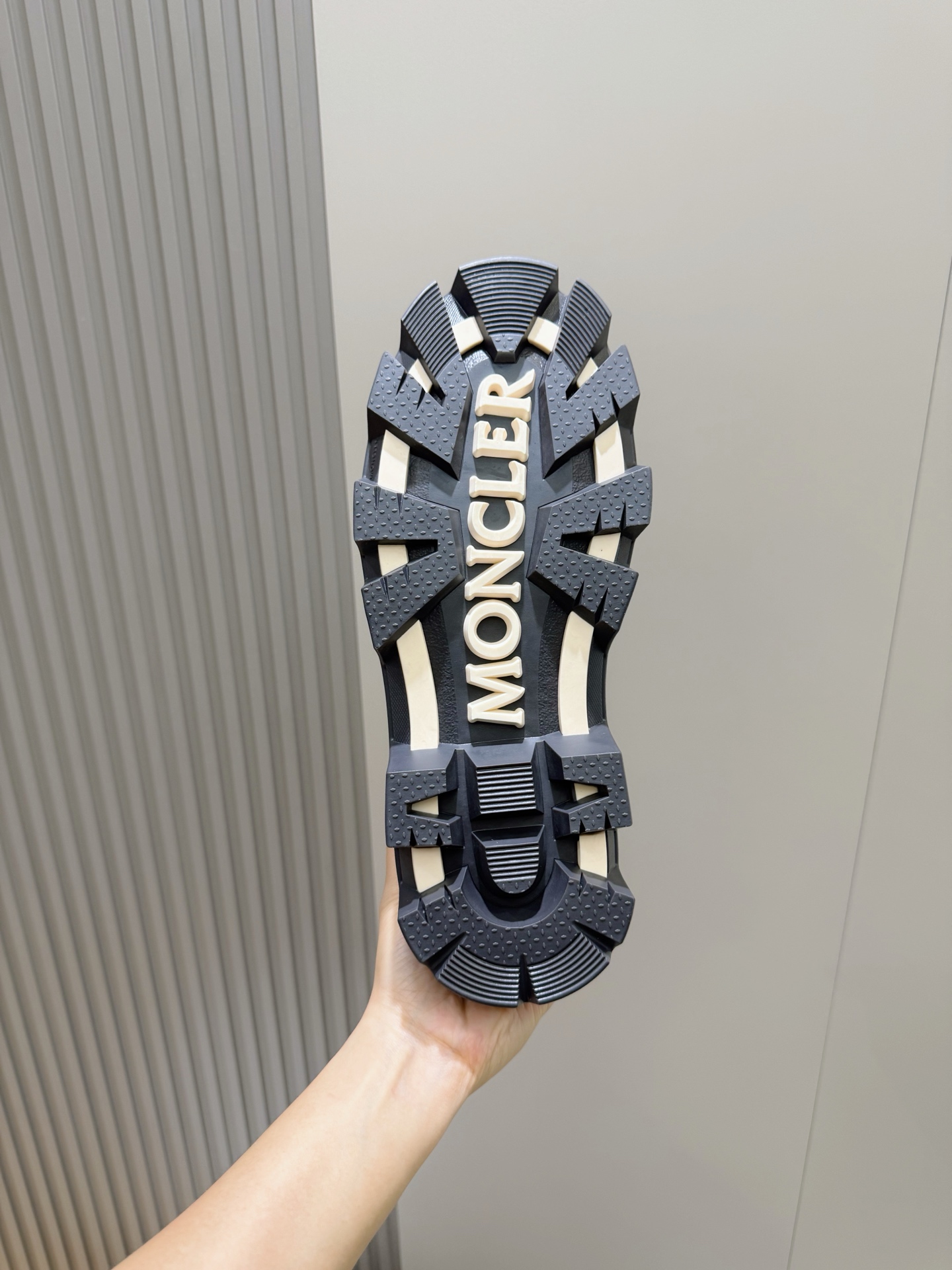 Dr. Martens Male Boots Cow Leather M-l-s