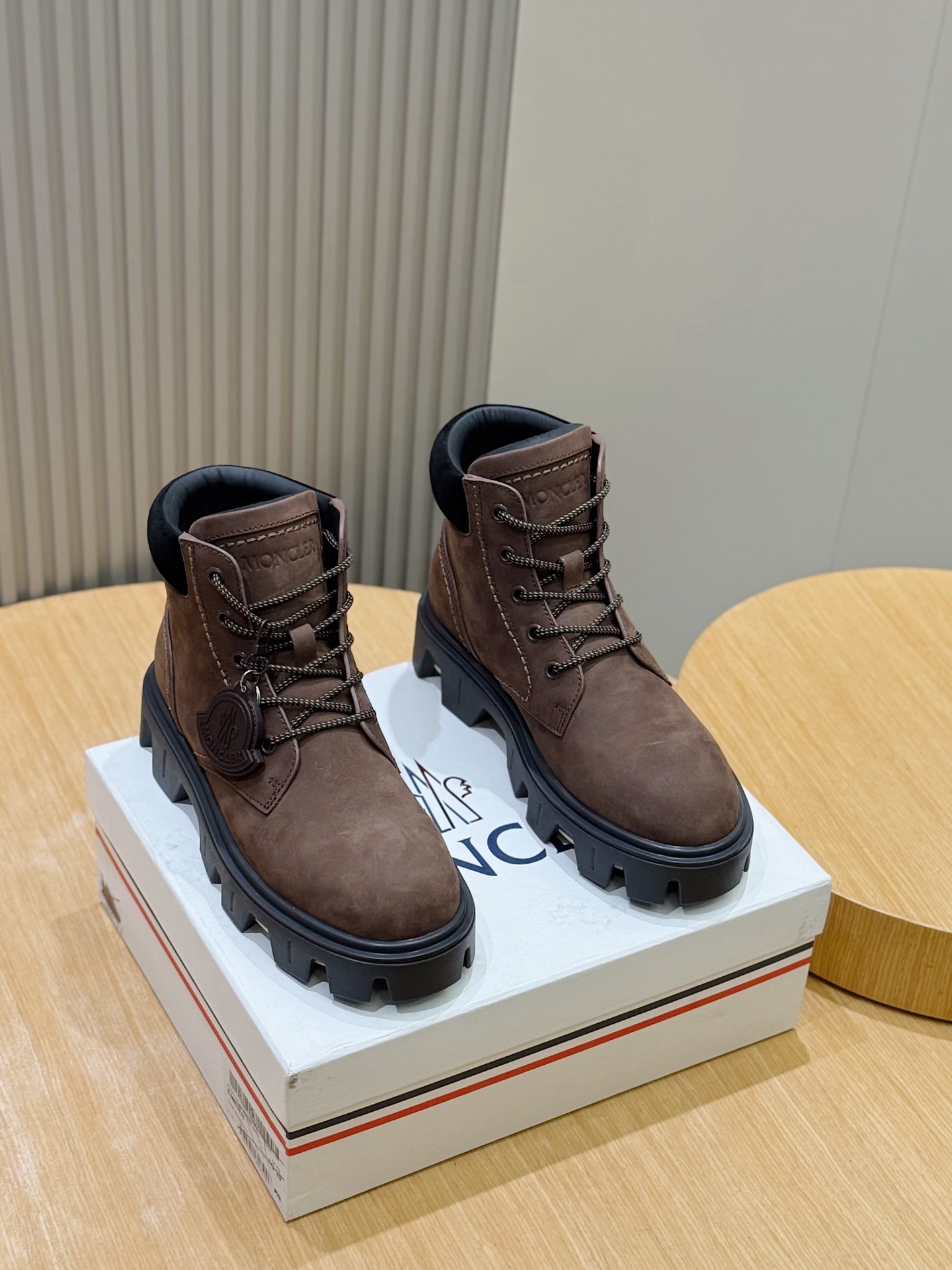 Dr. Martens Male Boots Cow Leather M-l-s