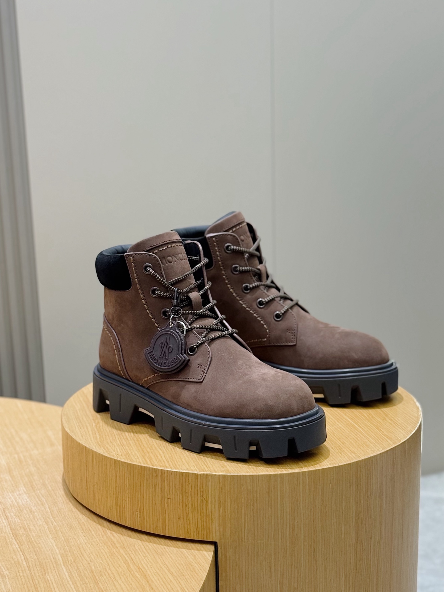 Dr. Martens Male Boots Cow Leather M-l-s