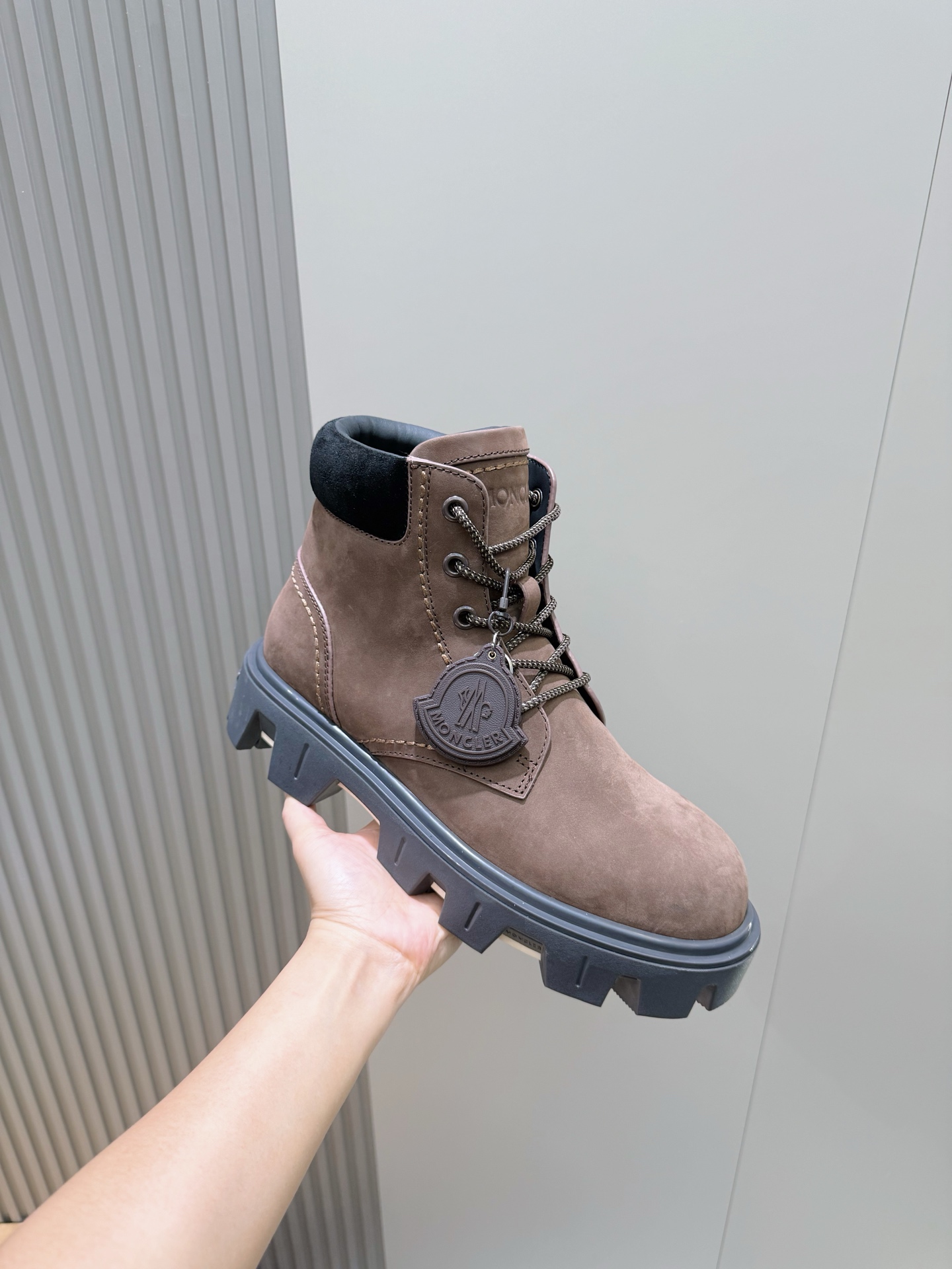 Dr. Martens Male Boots Cow Leather M-l-s