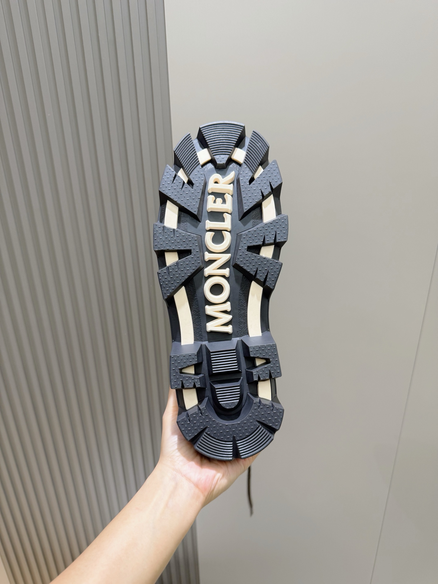 Dr. Martens Male Boots Cow Leather M-l-s