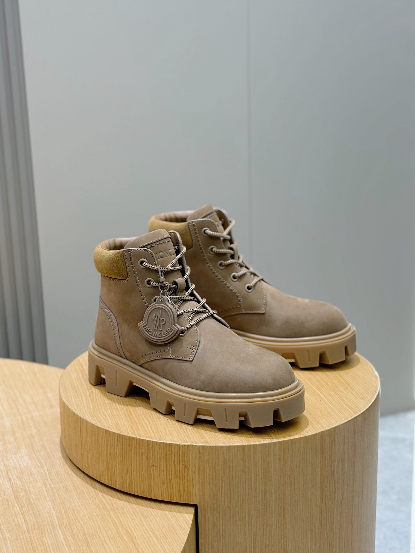 Dr. Martens Male Boots Cow Leather M-l-s