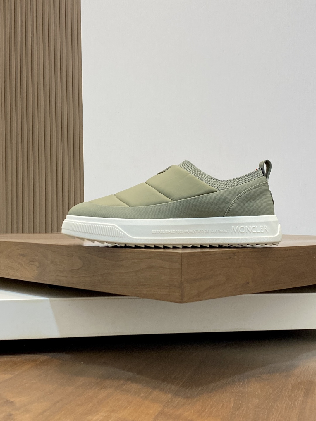 Moncler Couple Sneakers Black M-l-s