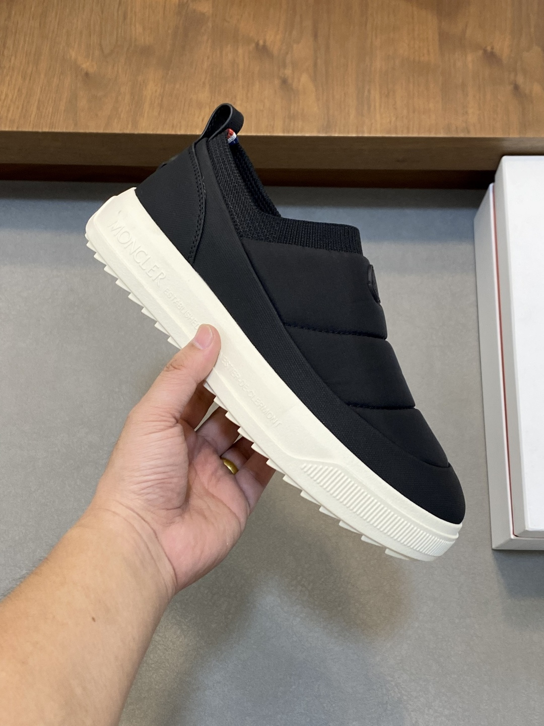 Moncler Couple Sneakers Black M-l-s