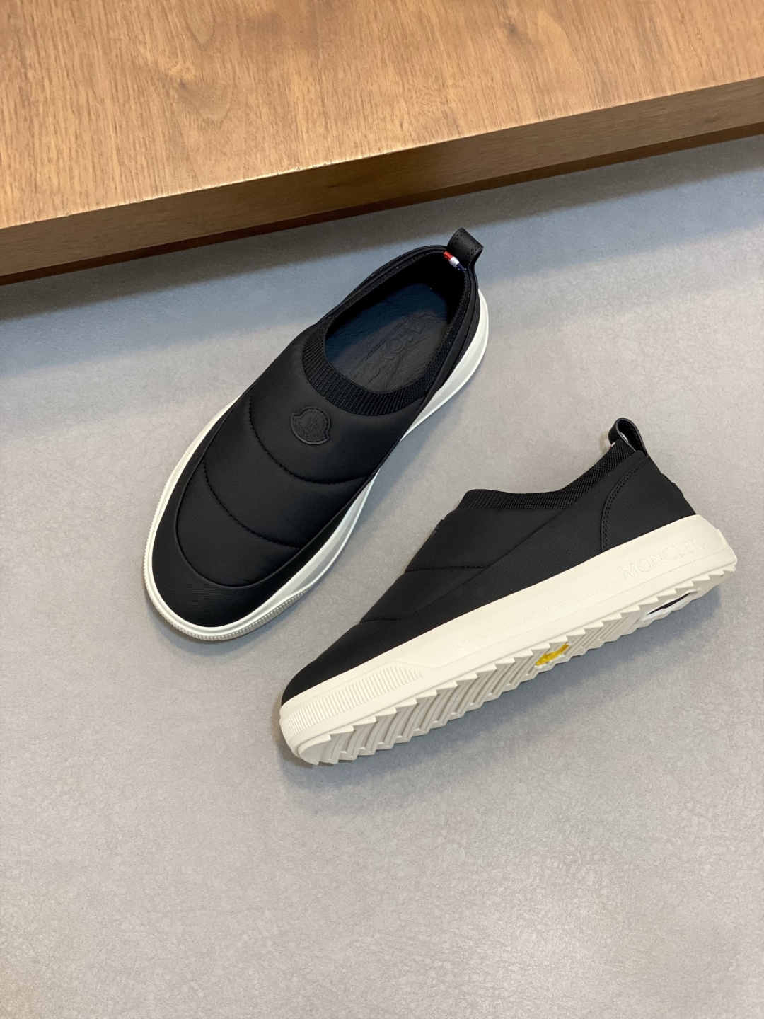 Moncler Couple Sneakers Black M-l-s