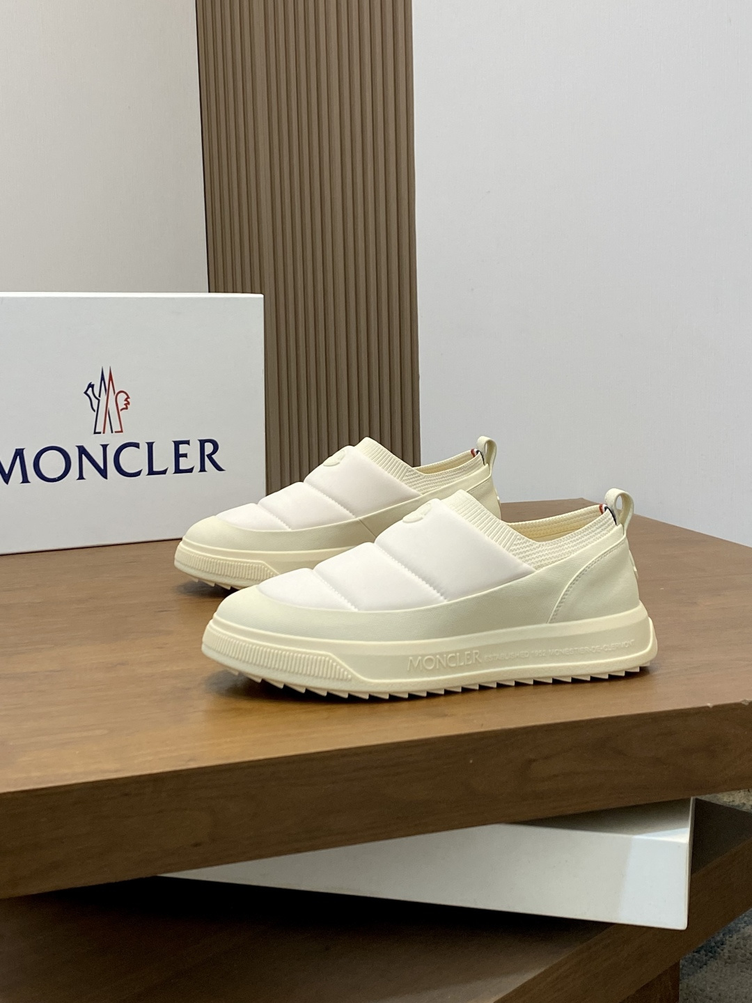 Moncler Couple Sneakers Black M-l-s