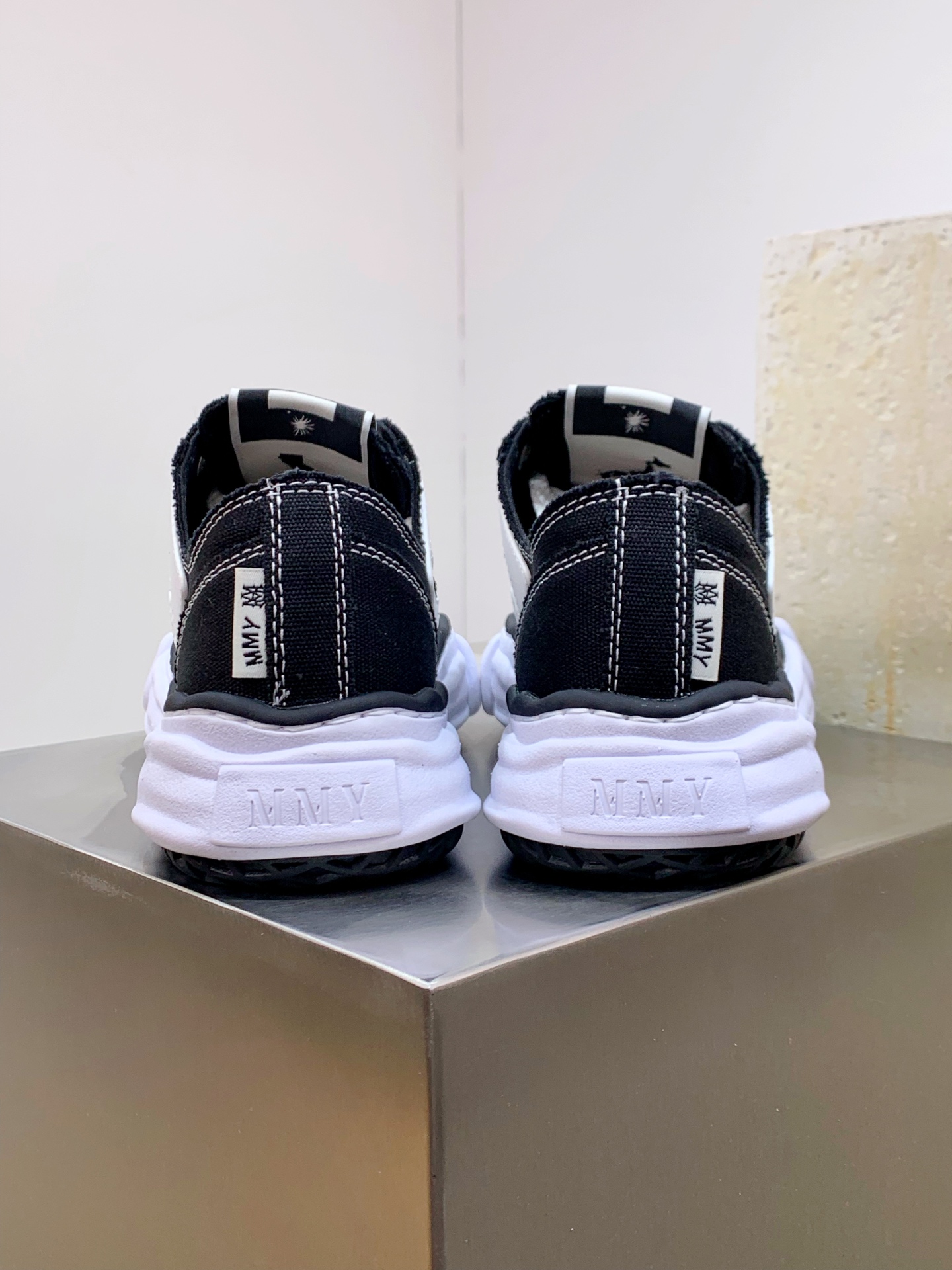 Amiri Couple Board Shoes M-l-s