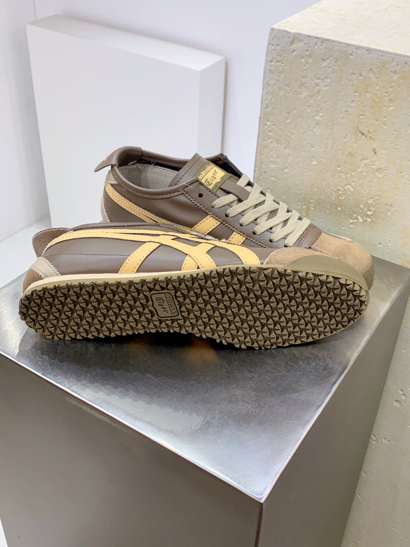 Asics Onitsuka Tiger Basic Shoes M-l-s