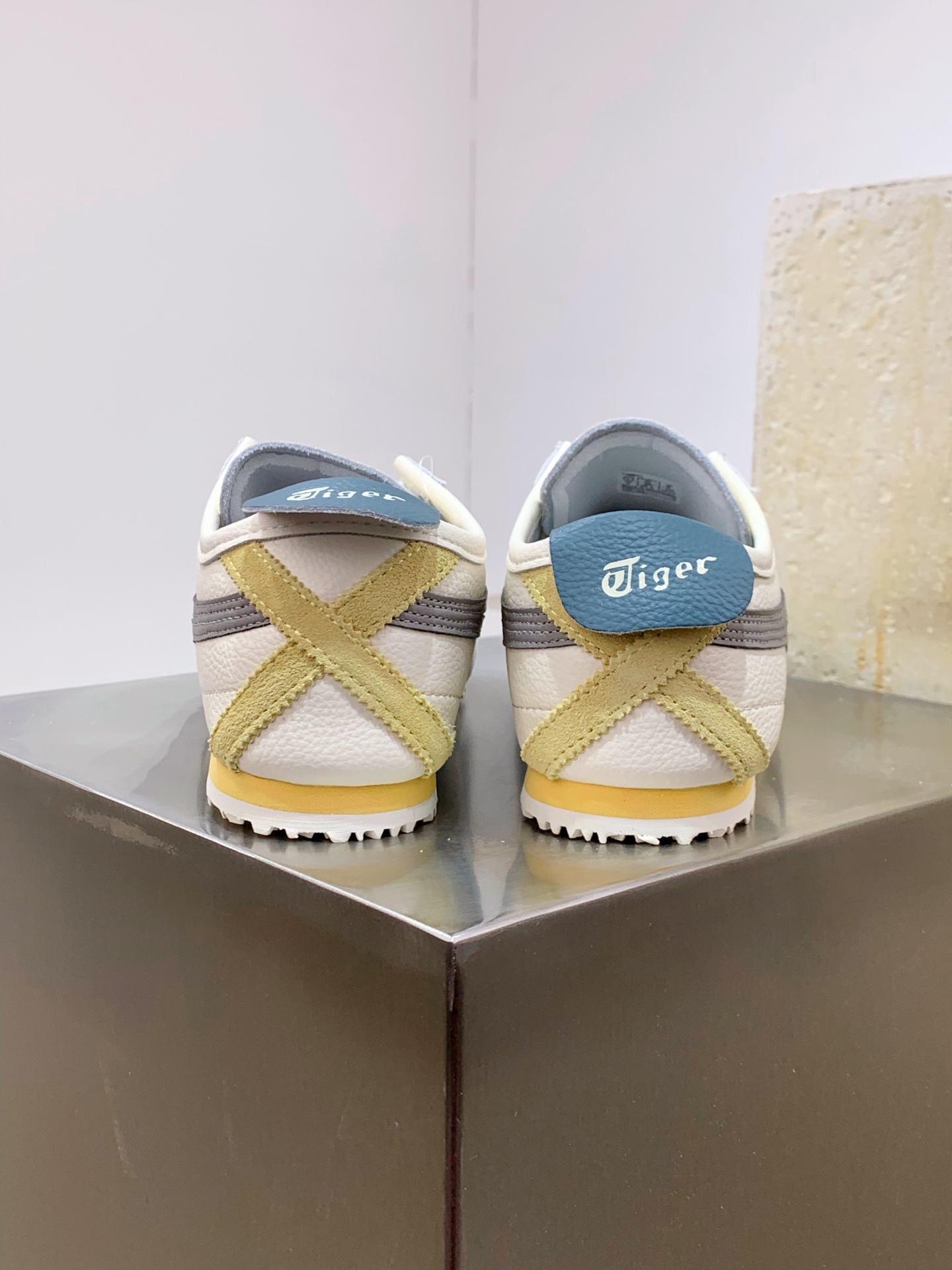 Onitsuka Tiger Sneakers M-s