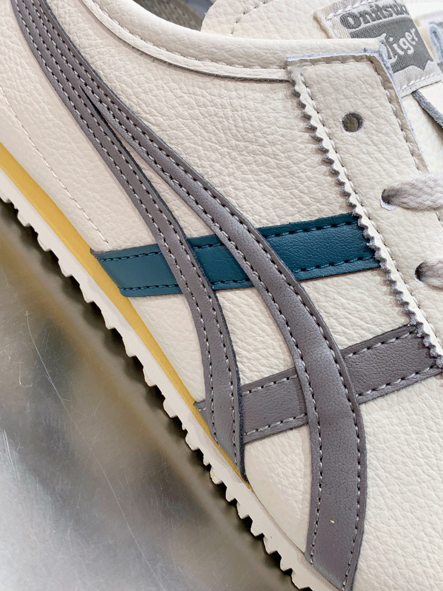 Onitsuka Tiger Sneakers M-s