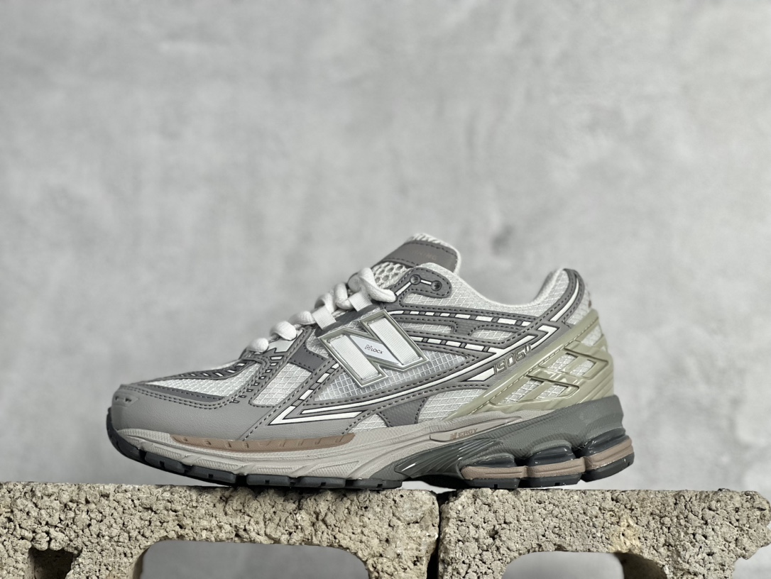 New Balance Running Shoes Breathable M