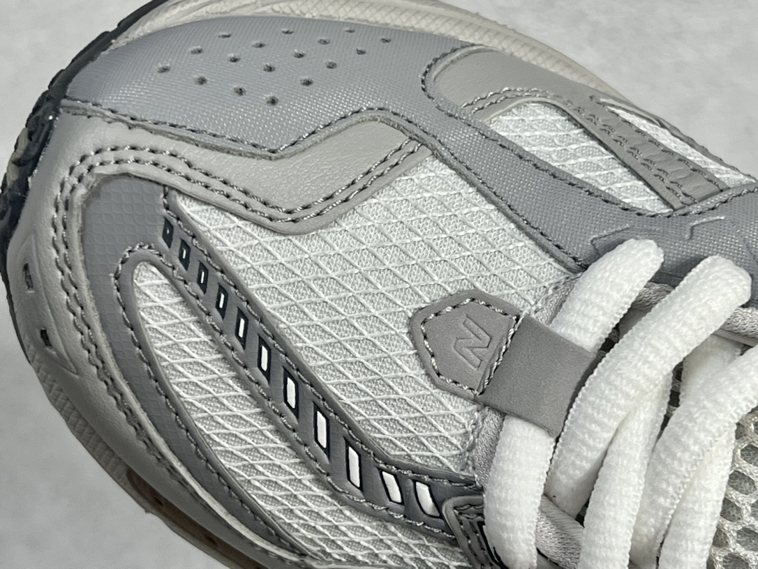 New Balance Running Shoes Breathable M