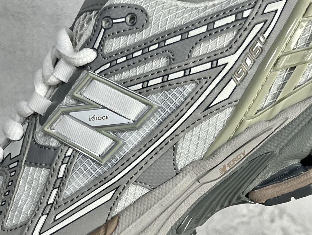 New Balance Running Shoes Breathable M