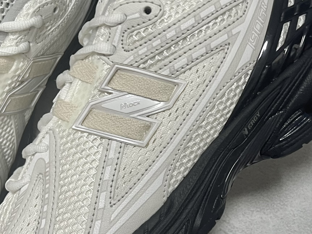 New Balance Running Shoes Breathable M