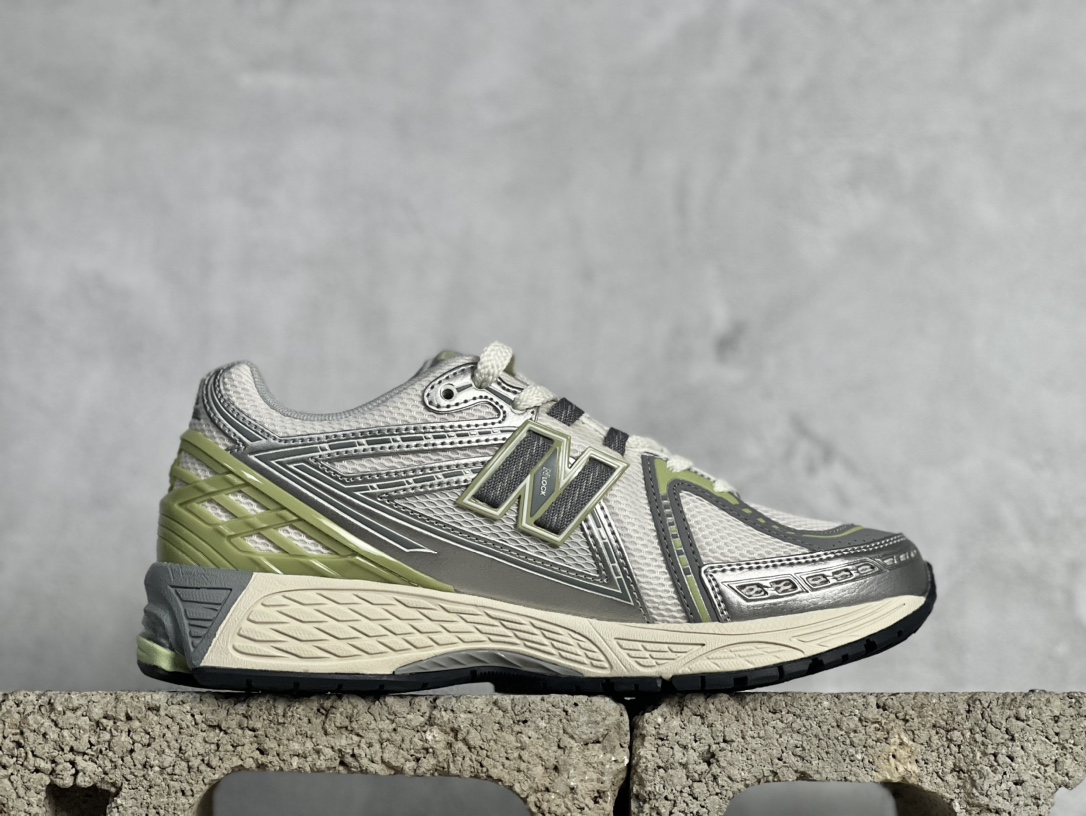 New Balance Running Shoes Breathable M