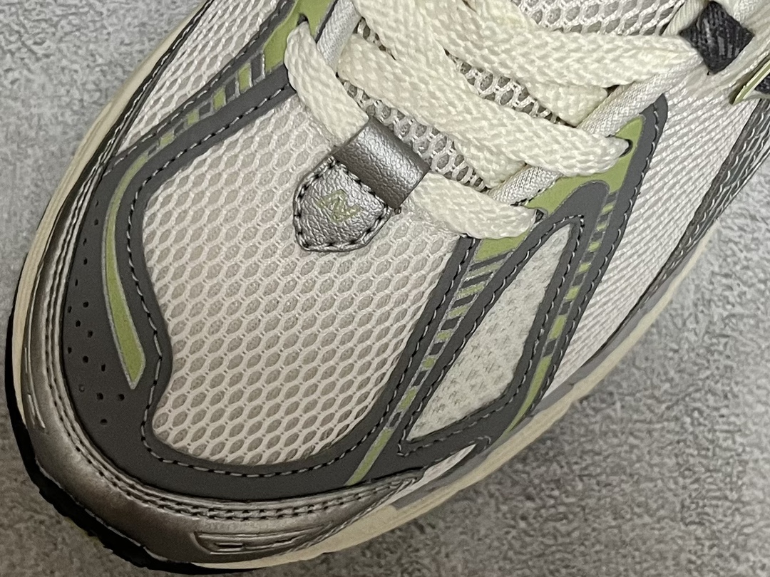 New Balance Running Shoes Breathable M