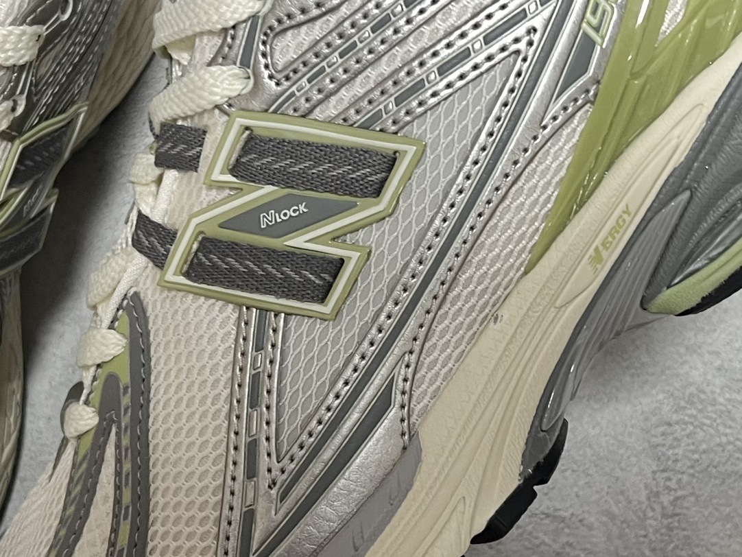 New Balance Running Shoes Breathable M