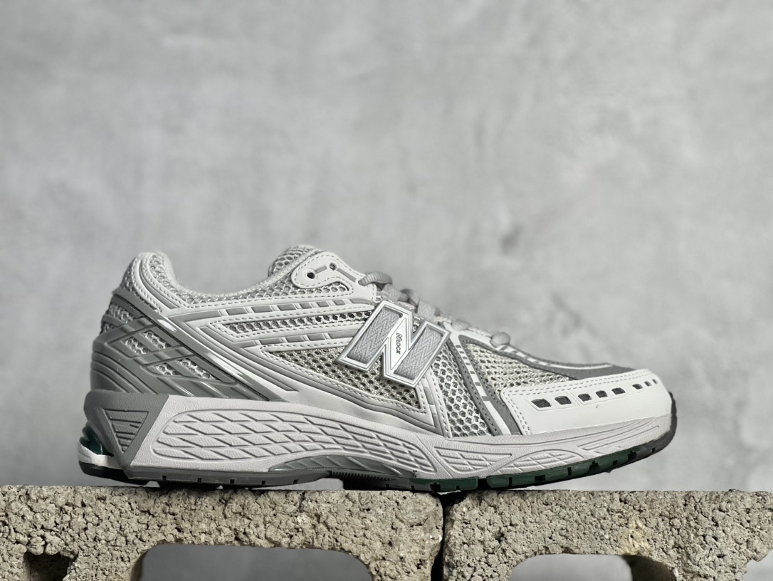 New Balance Running Shoes Breathable M