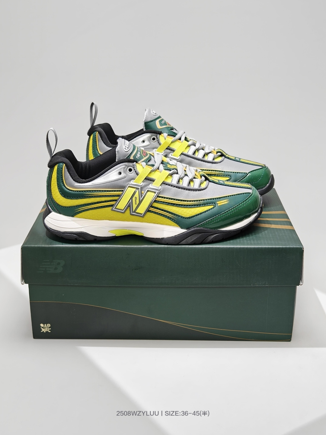 New Balance Male Basic Shoes M-l