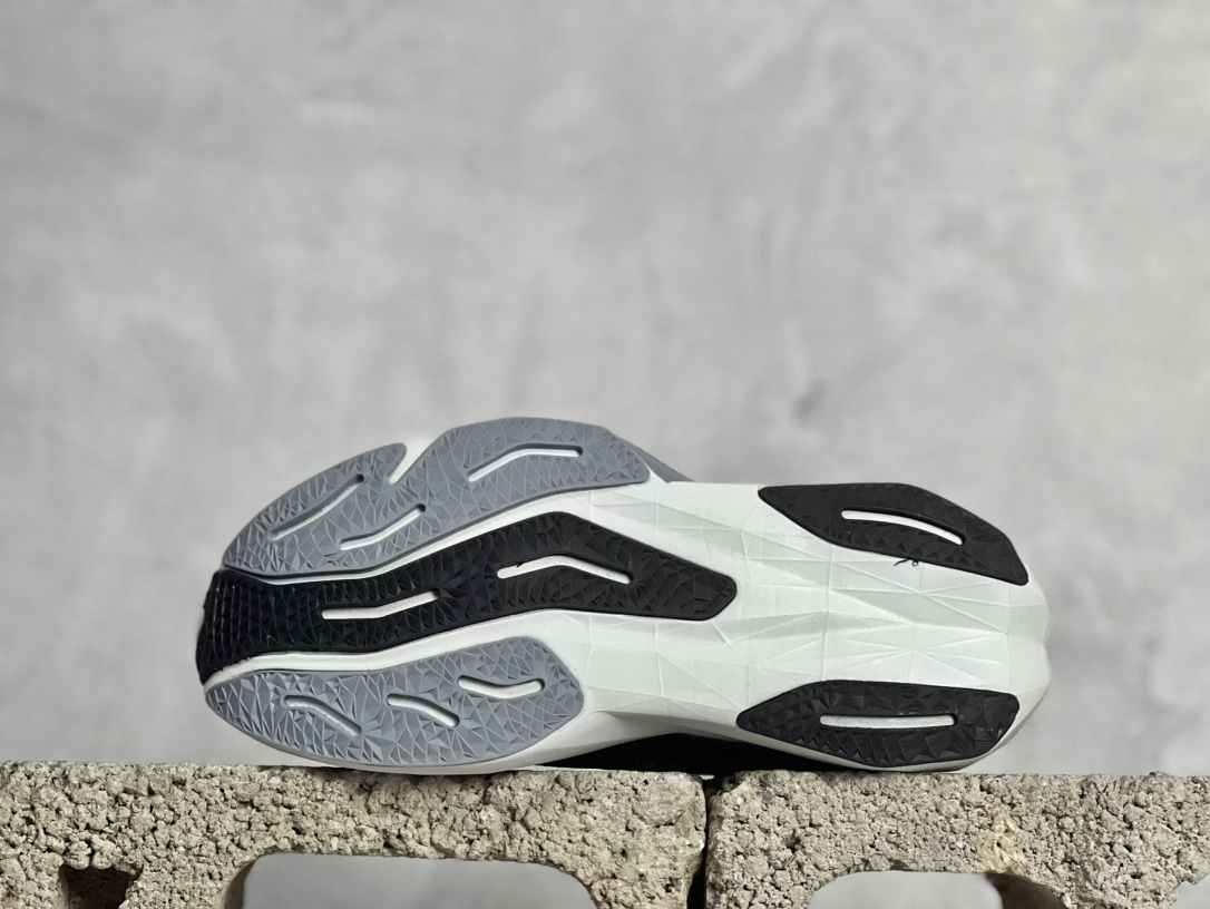 Louis Vuitton Basic Shoes M-l-xl