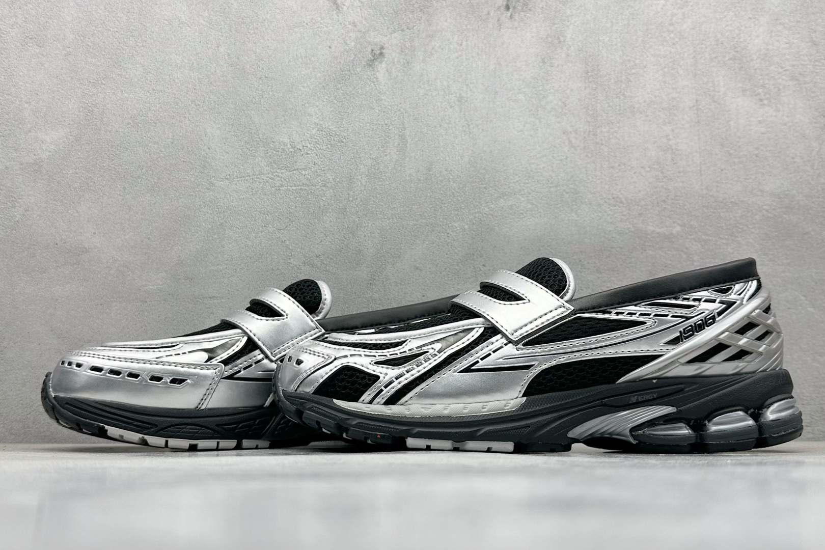 New Balance Sneakers Shock Absorbing L