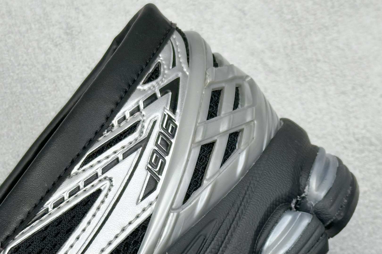 New Balance Sneakers Shock Absorbing L