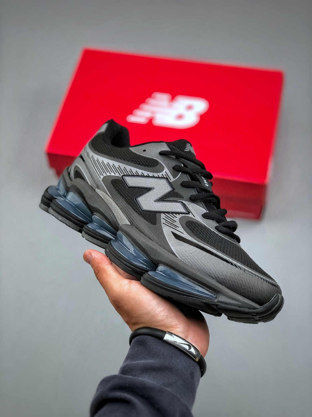 New Balance Sneakers L