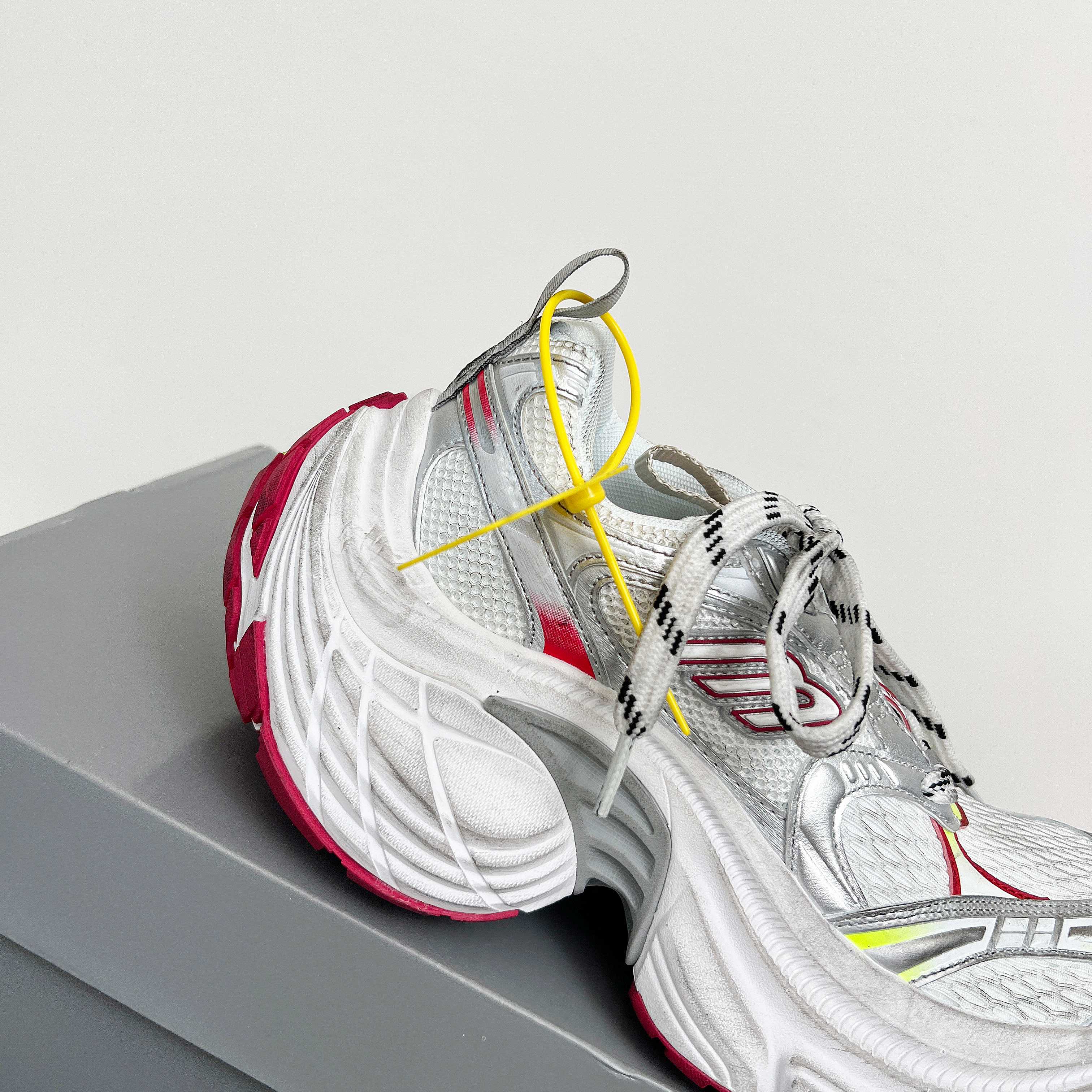 Balenciaga Sneakers Breathable L-s-xl