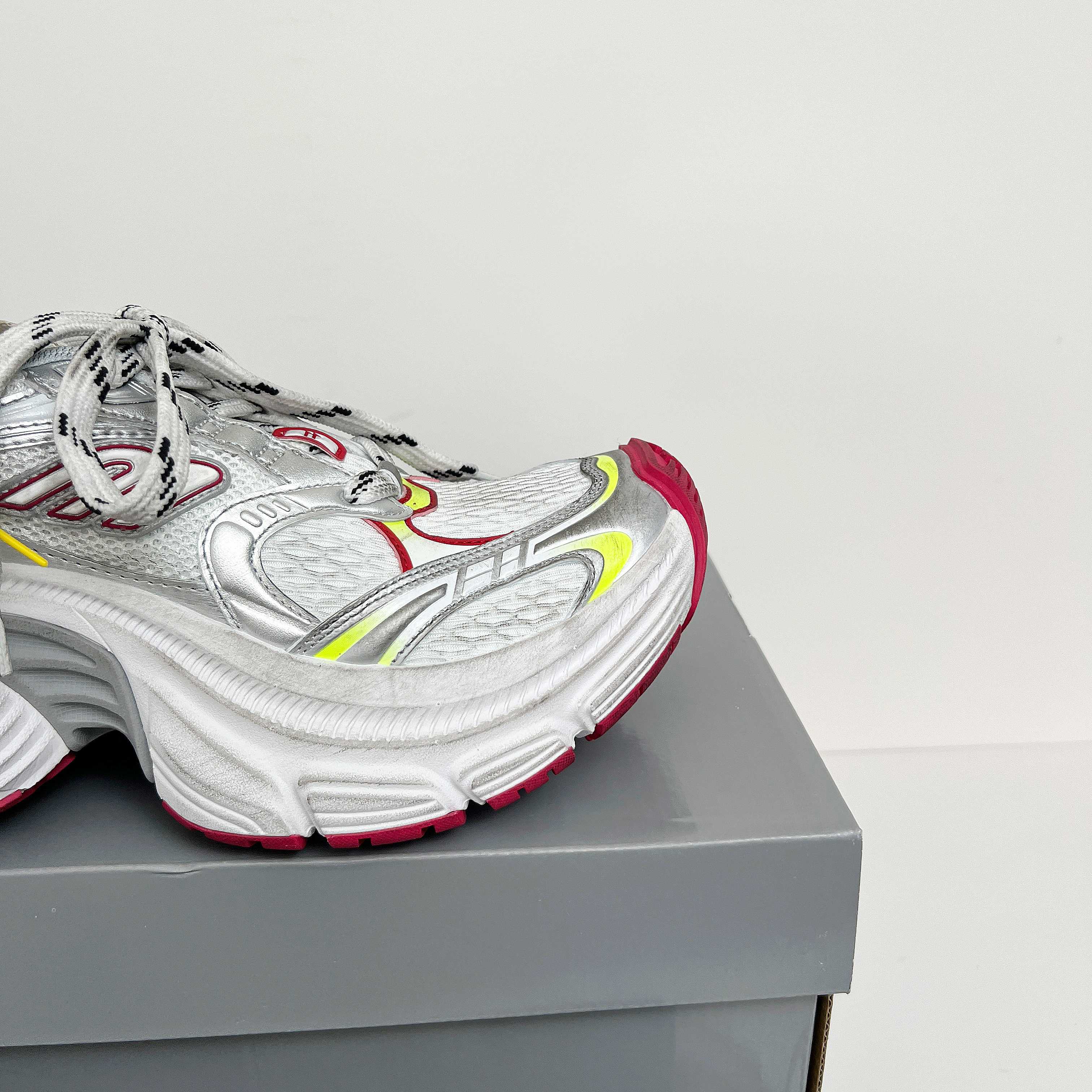 Balenciaga Sneakers Breathable L-s-xl