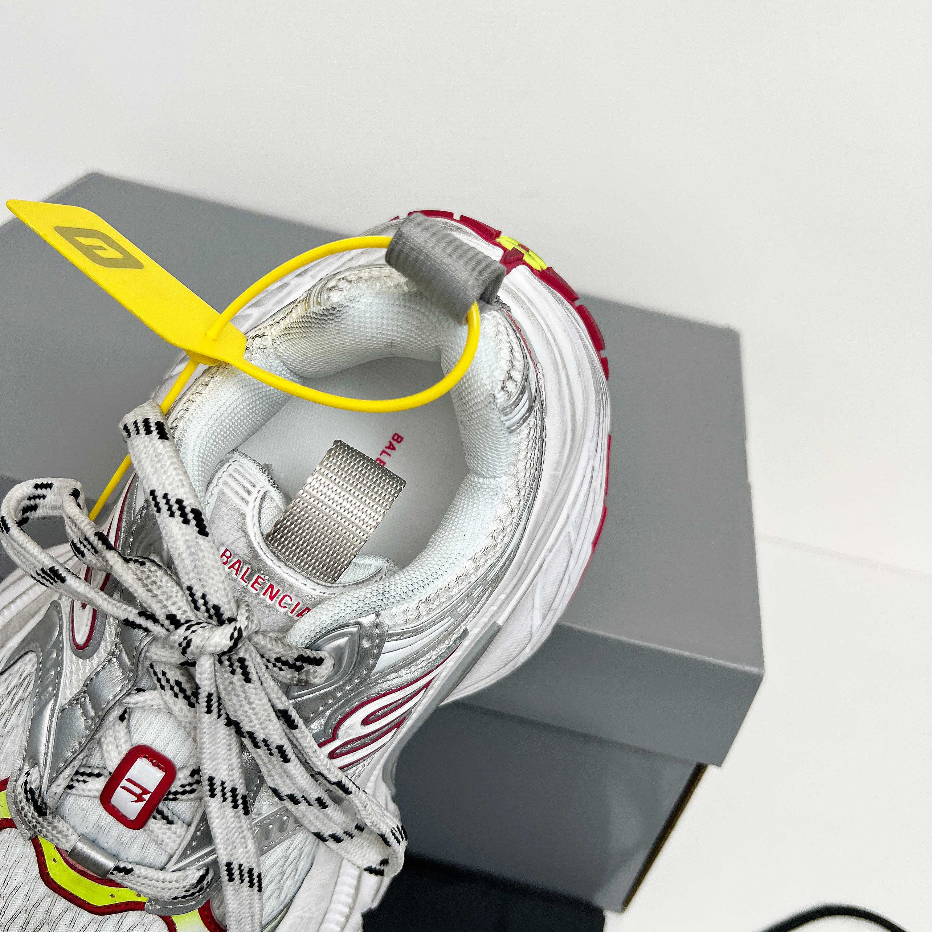 Balenciaga Sneakers Breathable L-s-xl