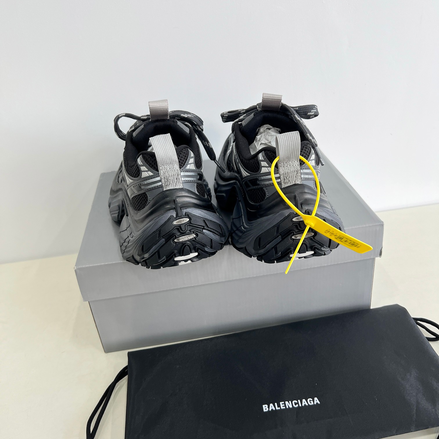 Balenciaga Sneakers Breathable L-s-xl