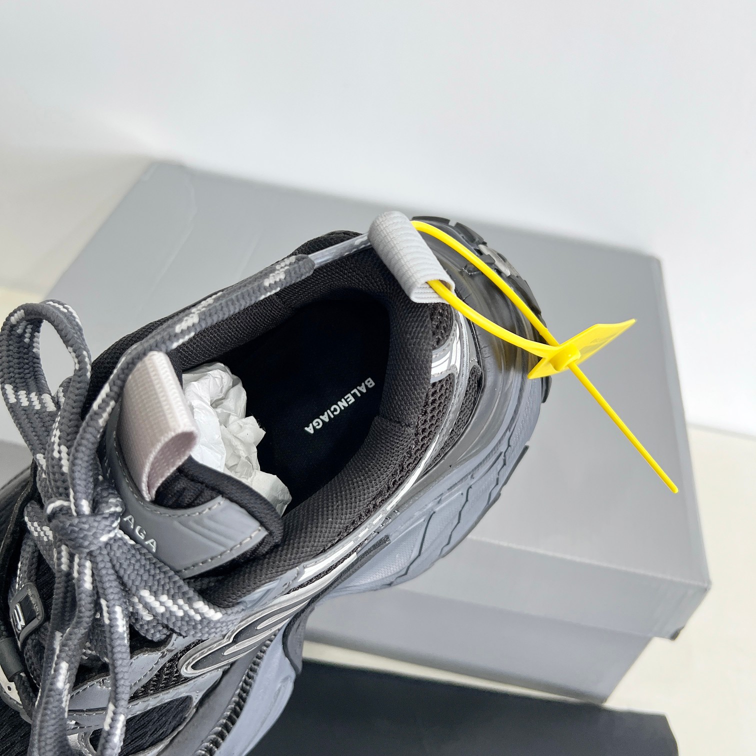 Balenciaga Sneakers Breathable L-s-xl