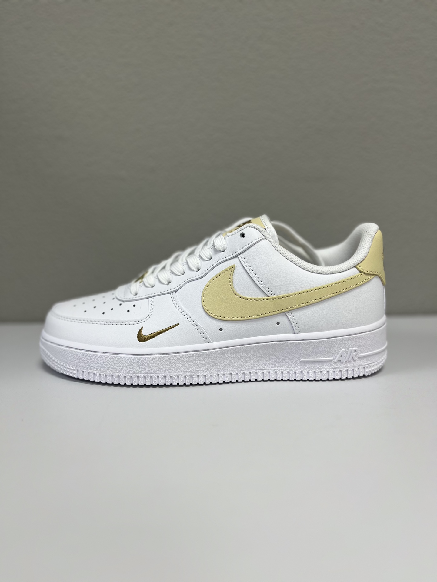 Nike Basic Shoes L-s