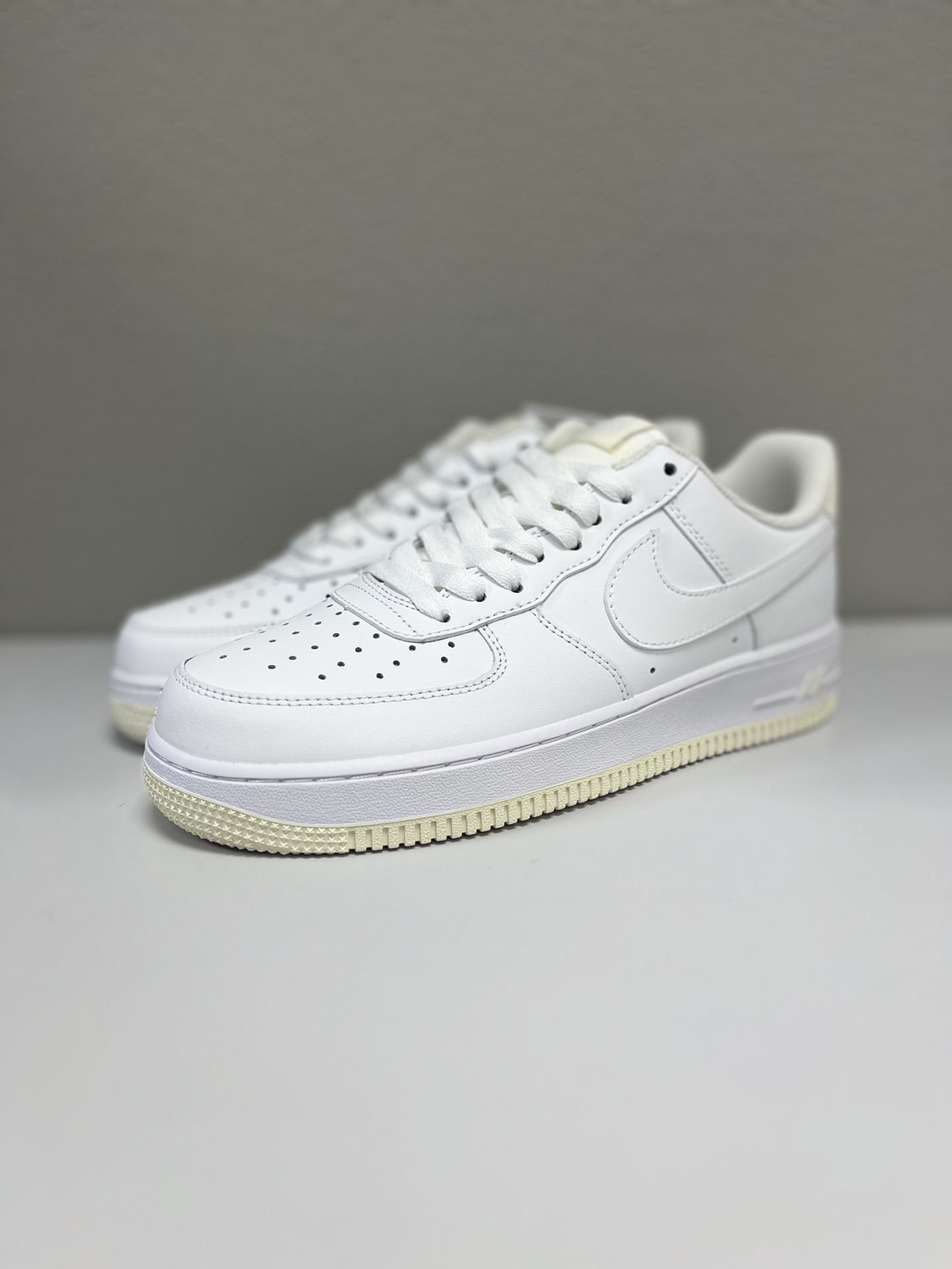 Nike Basic Shoes L-s